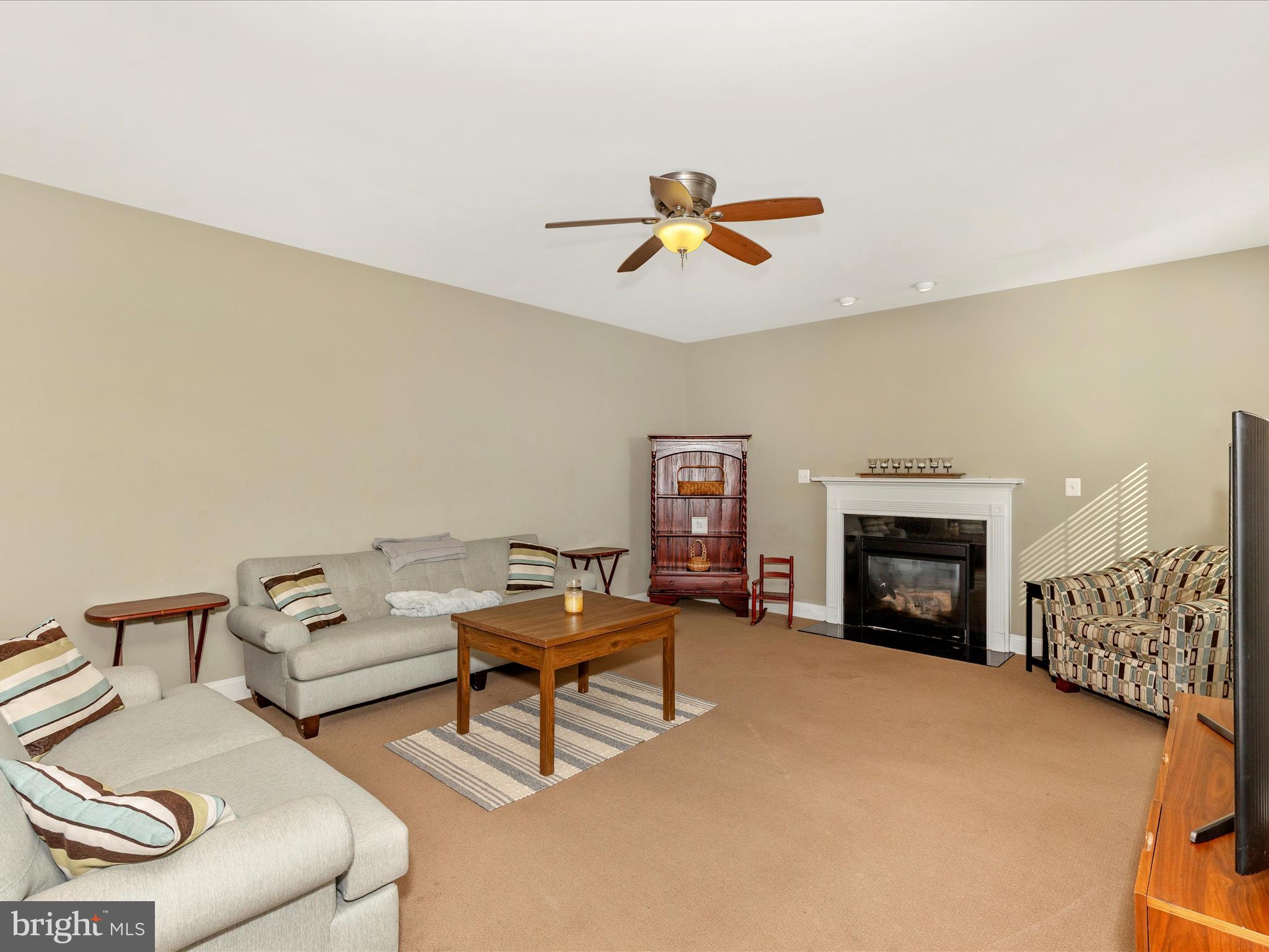 ELMWOOD FARM - Residential