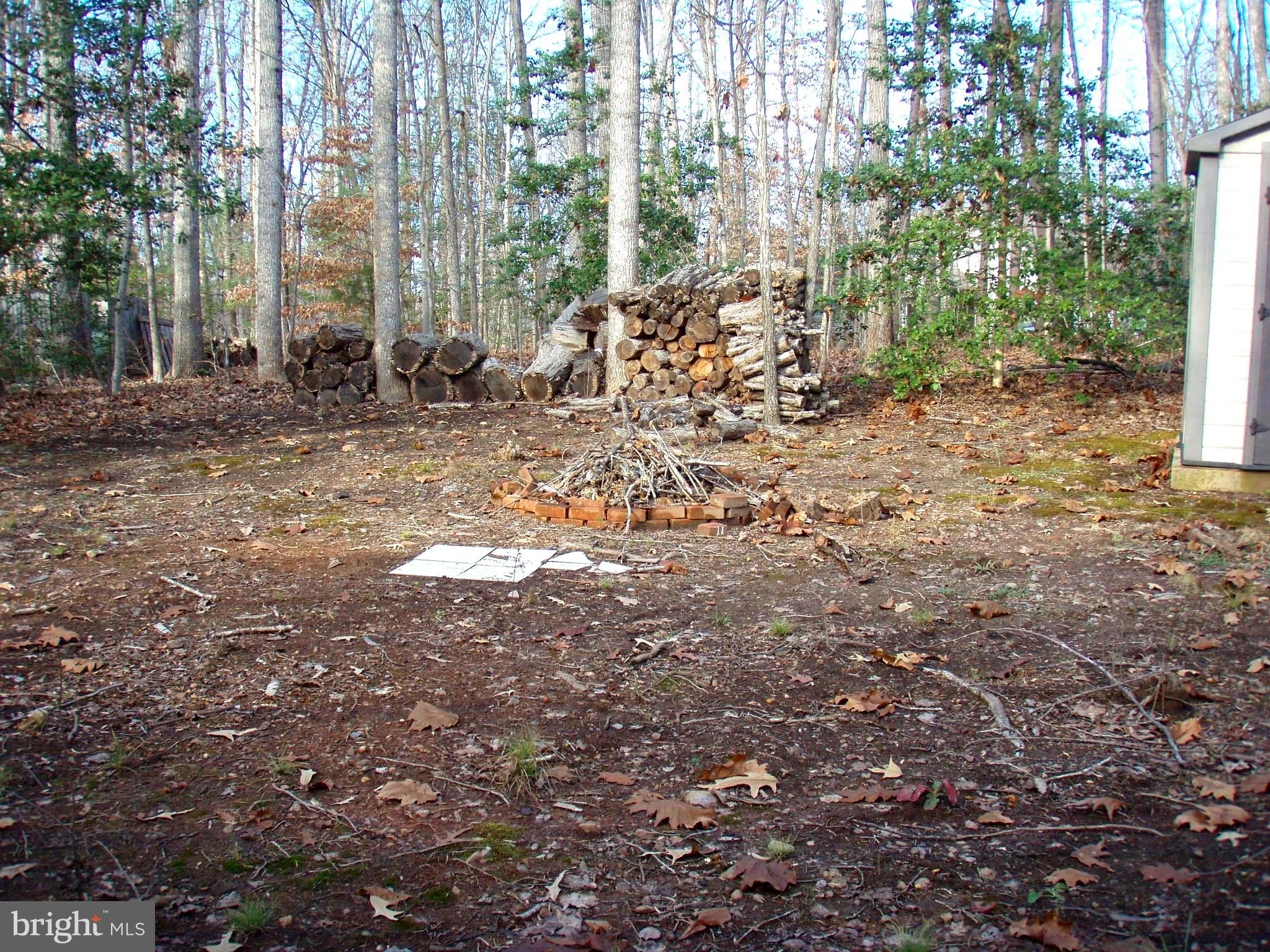 LAKE OF THE WOODS - Residential Lease