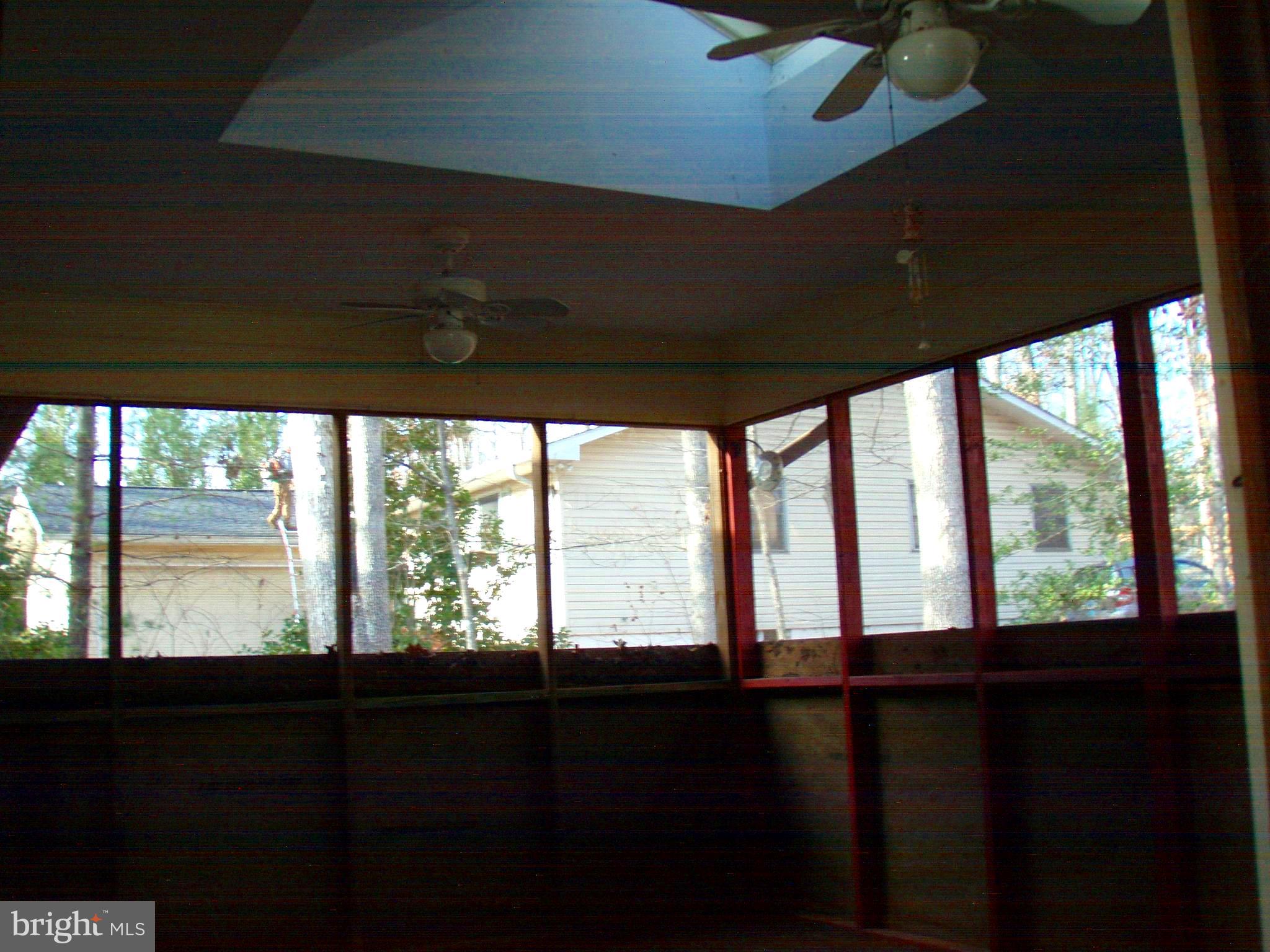 LAKE OF THE WOODS - Residential Lease