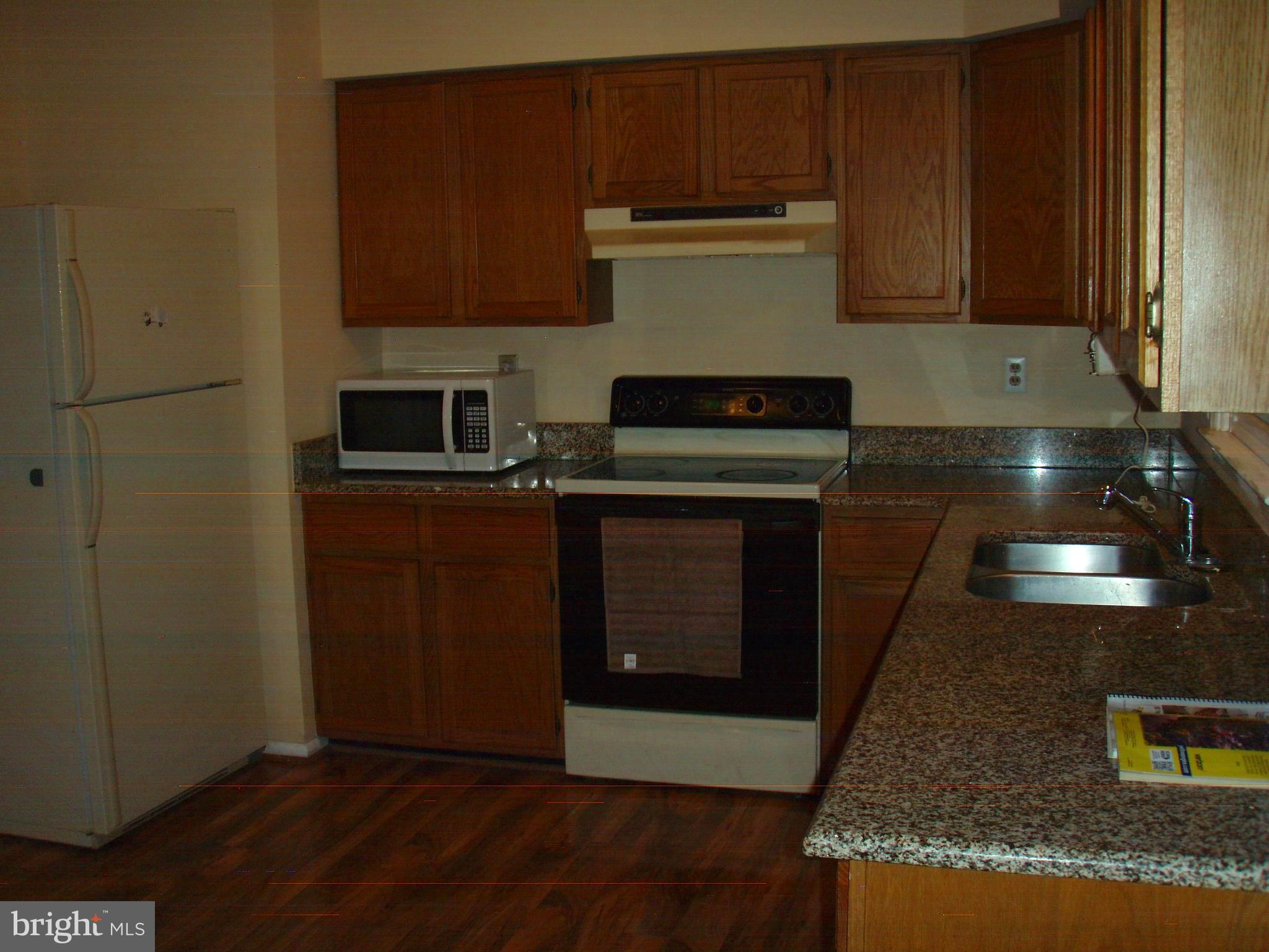 LAKE OF THE WOODS - Residential Lease