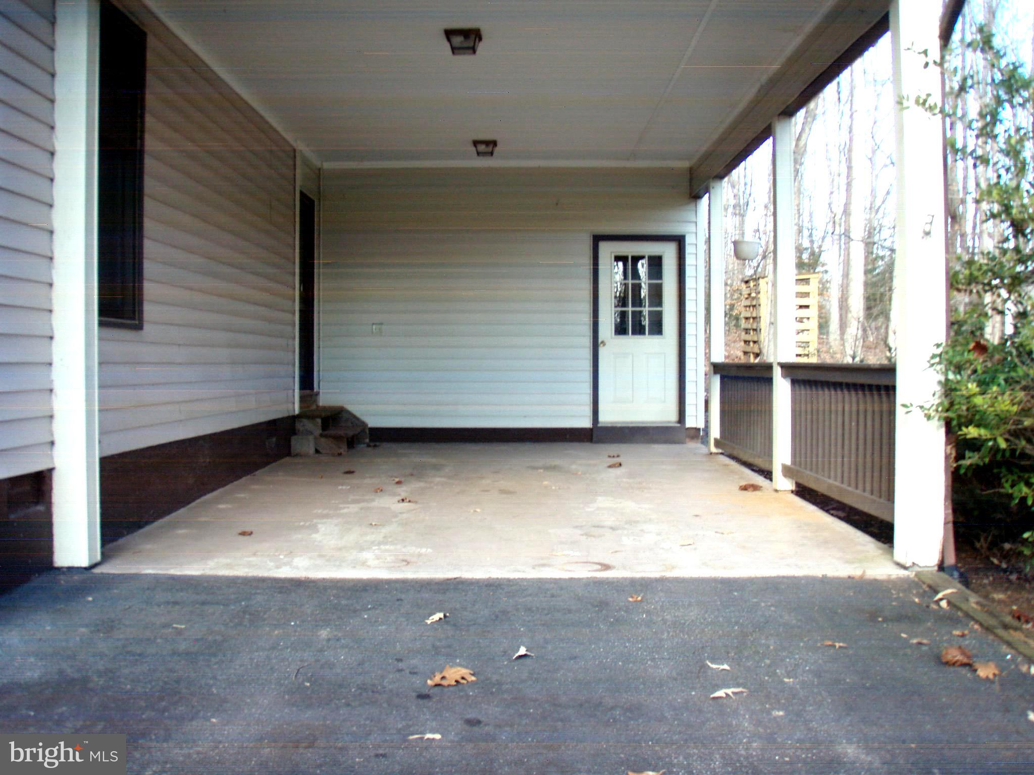 LAKE OF THE WOODS - Residential Lease