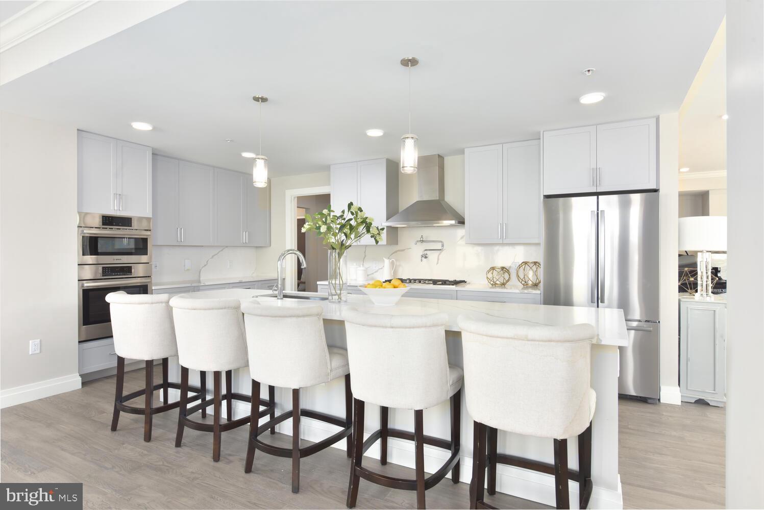 OLD TOWN ALEXANDRIA - Residential