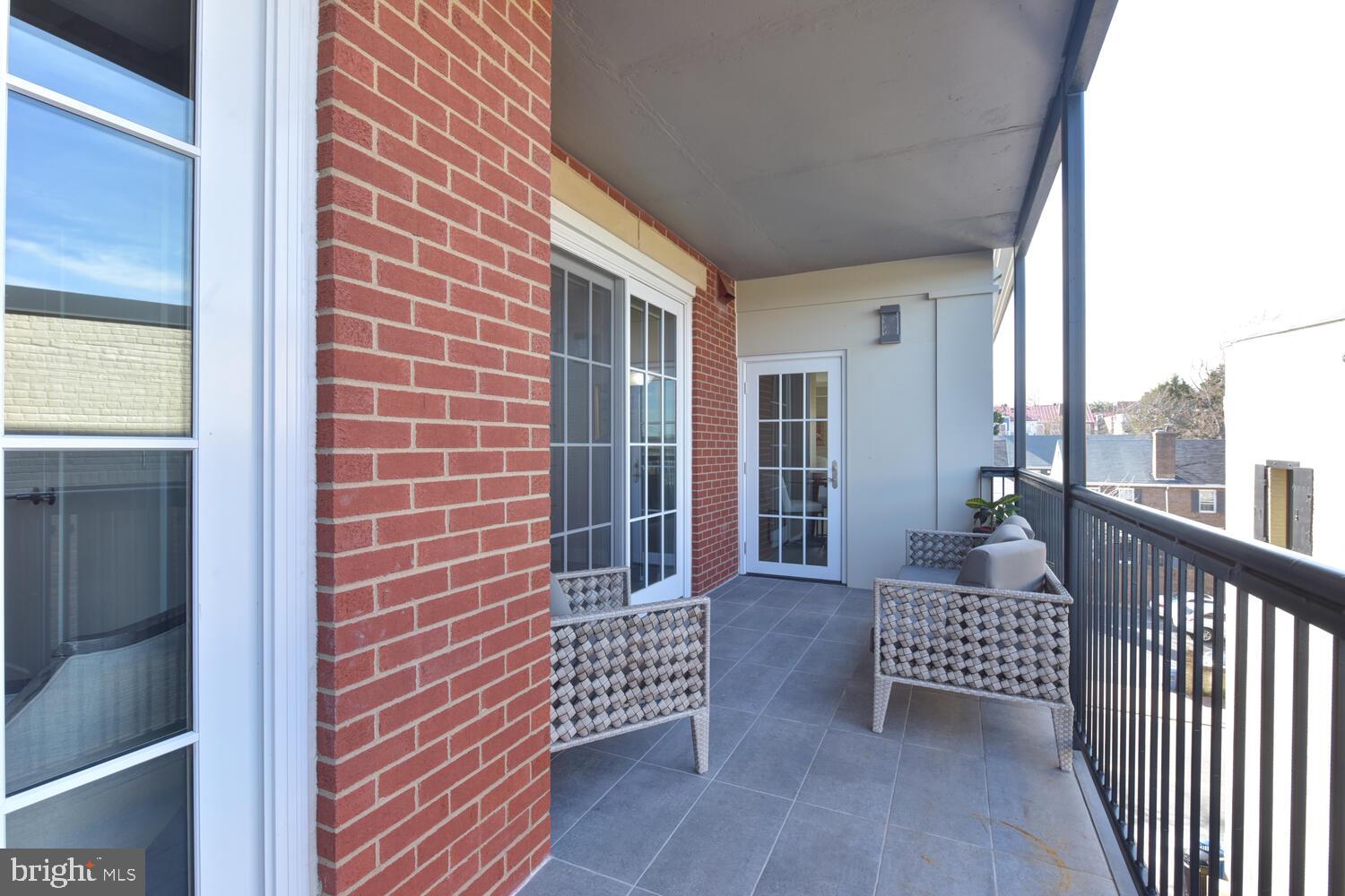 OLD TOWN ALEXANDRIA - Residential