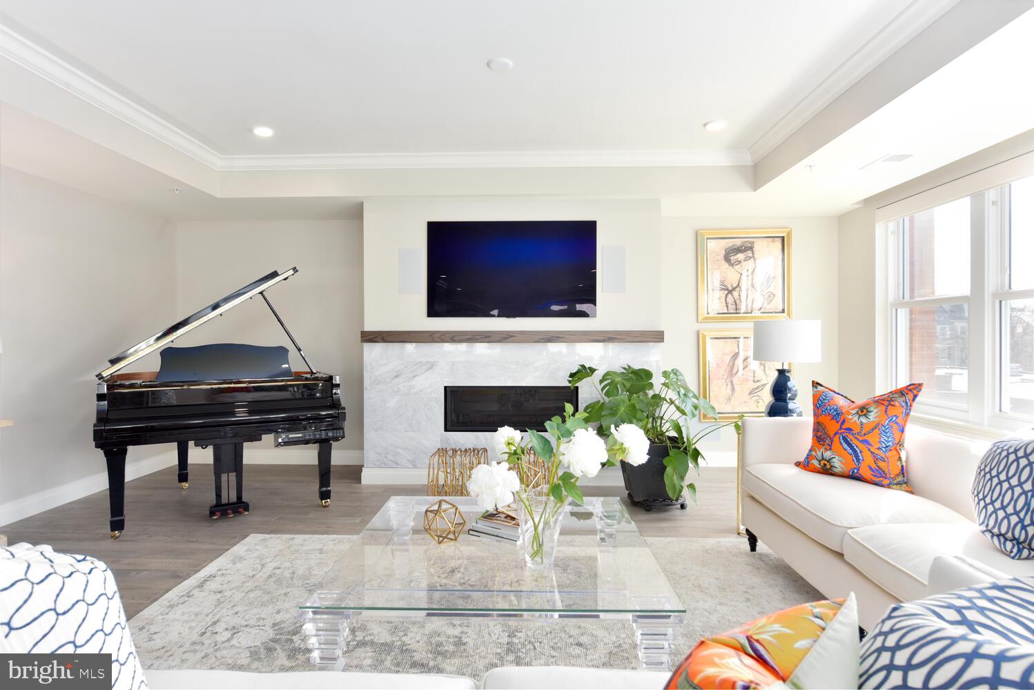 OLD TOWN ALEXANDRIA - Residential