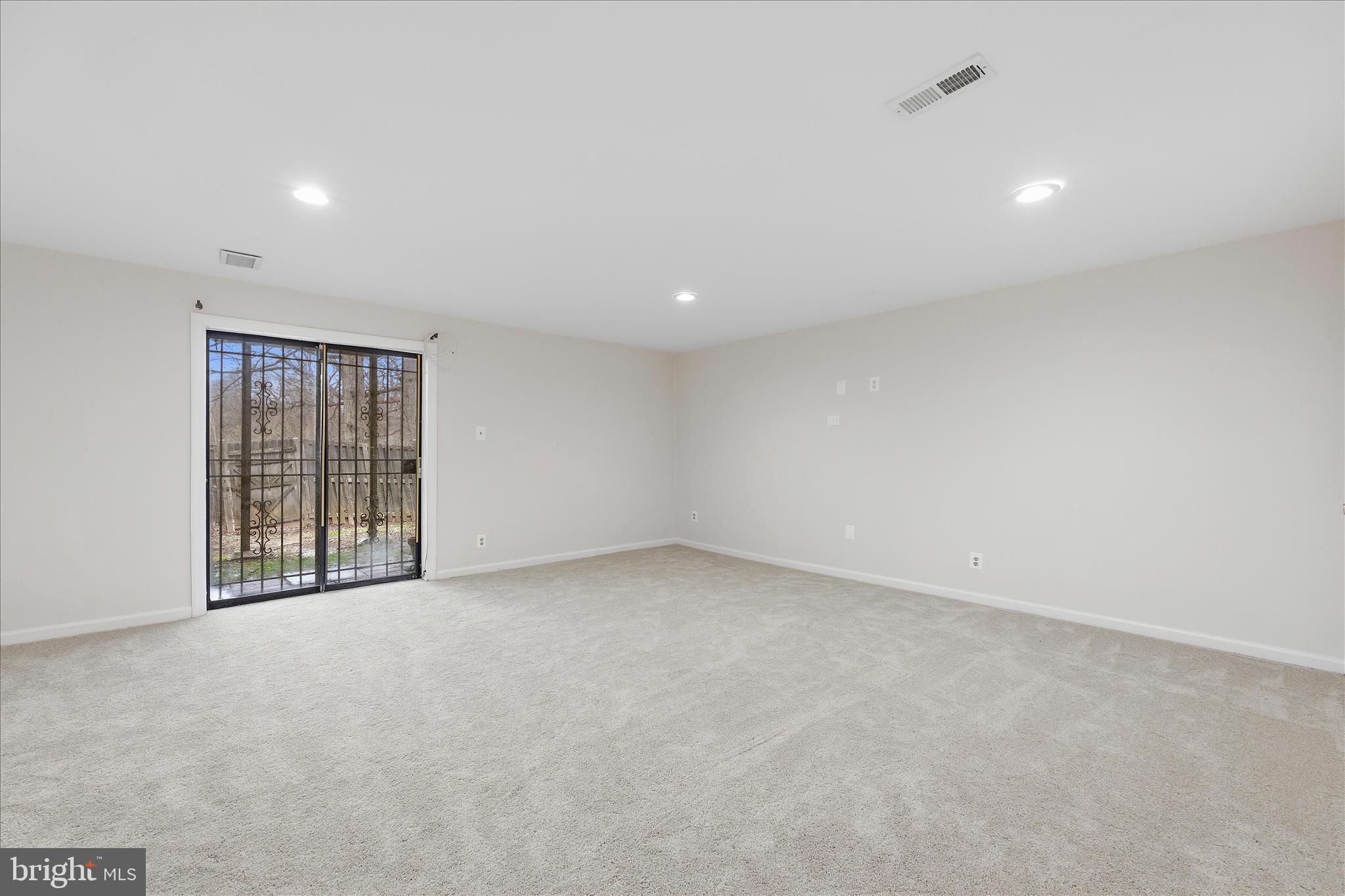 WOODSTREAM VILLAGE - Residential