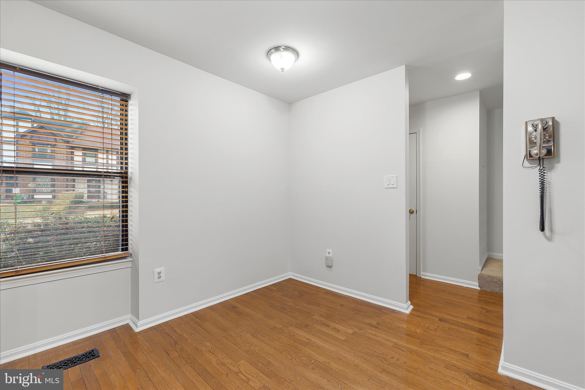 WOODSTREAM VILLAGE - Residential