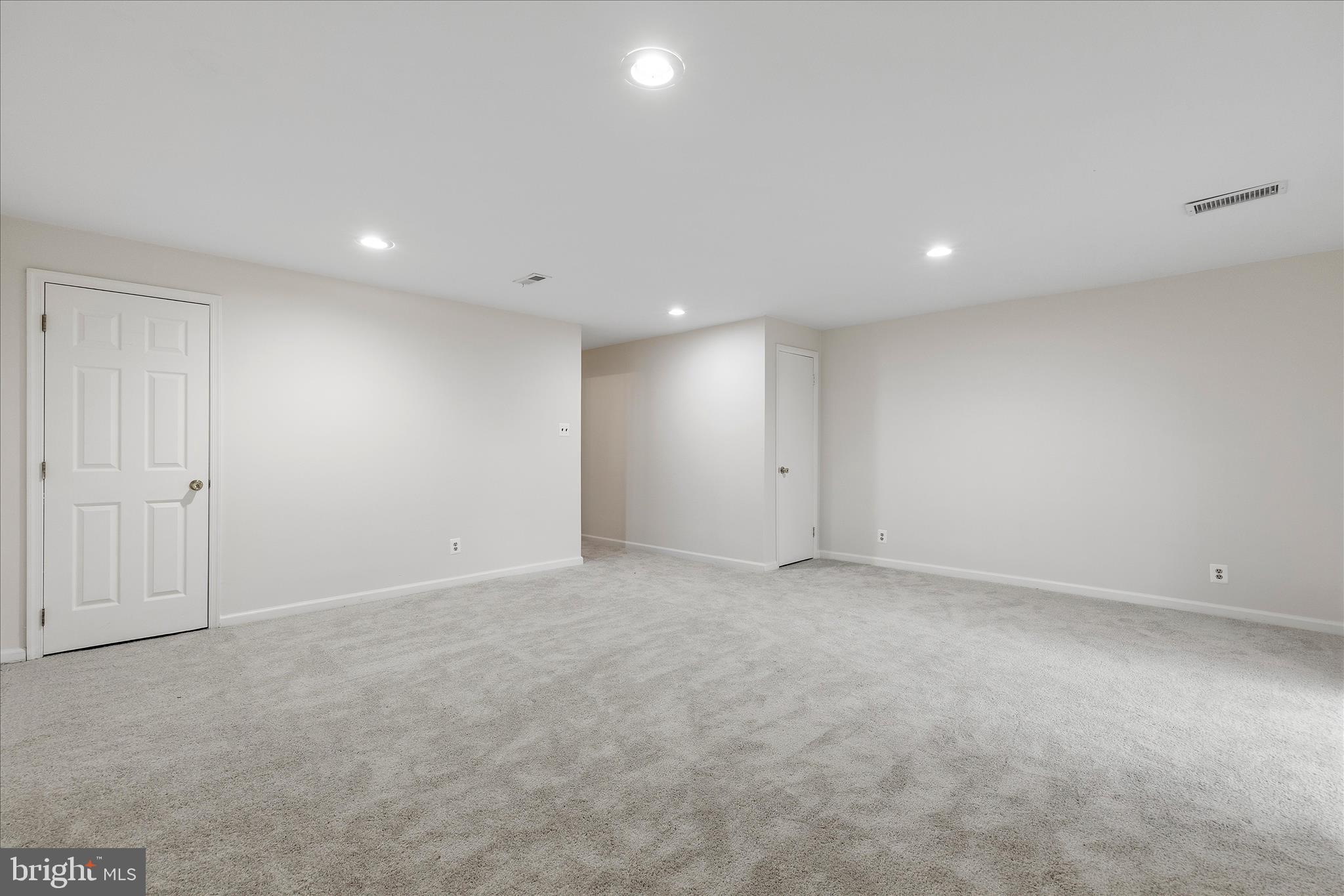 WOODSTREAM VILLAGE - Residential