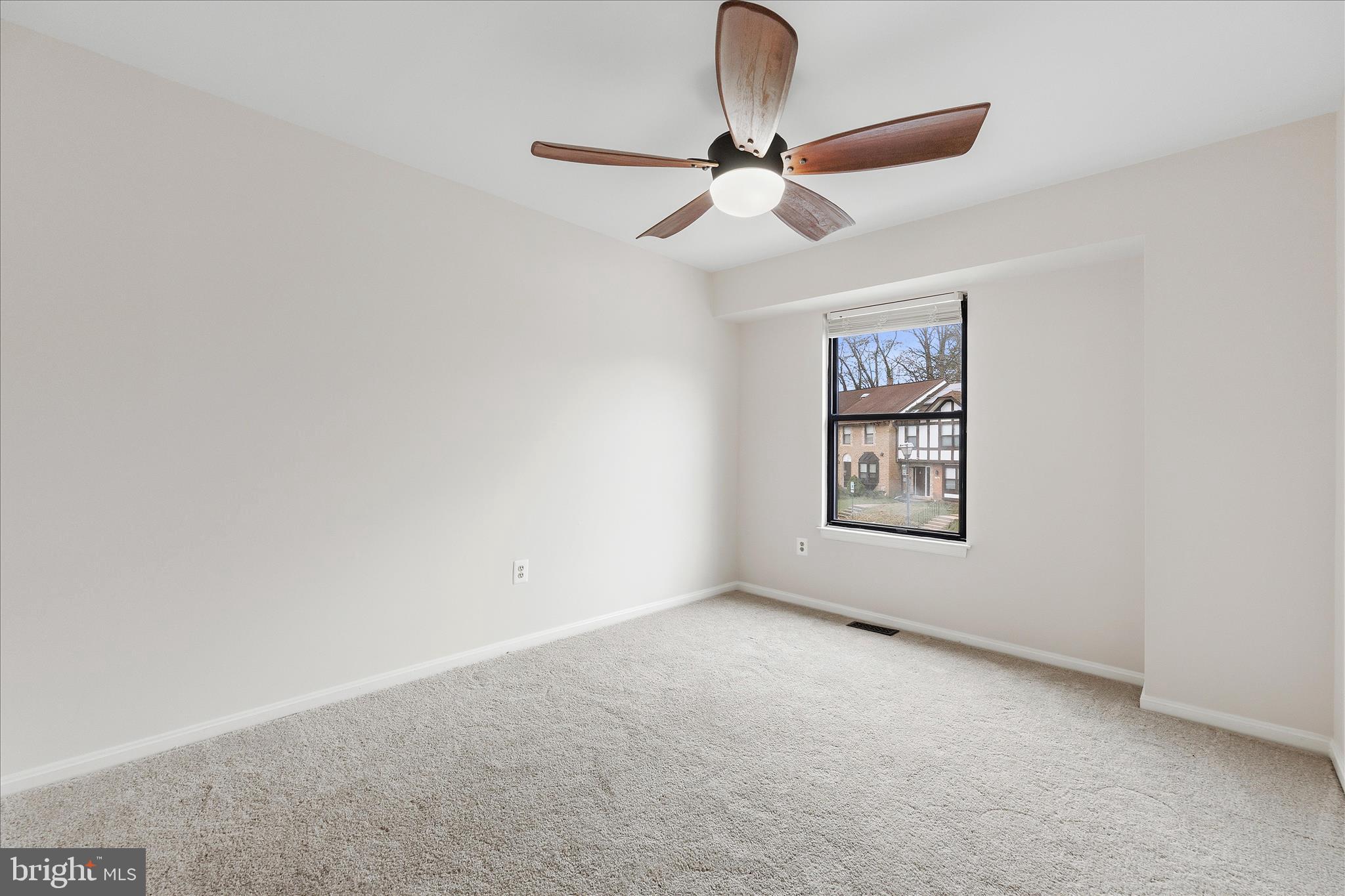 WOODSTREAM VILLAGE - Residential