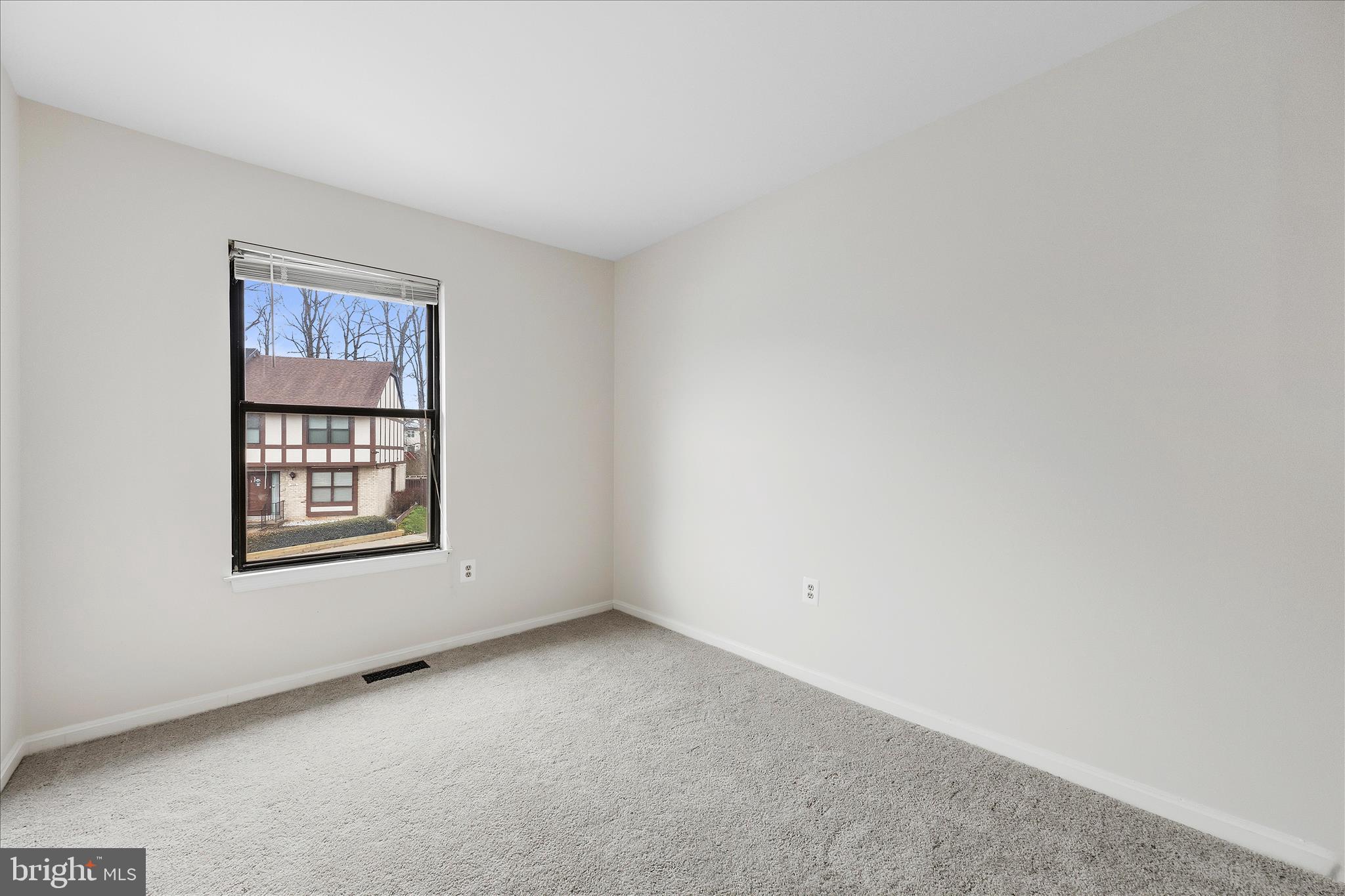 WOODSTREAM VILLAGE - Residential