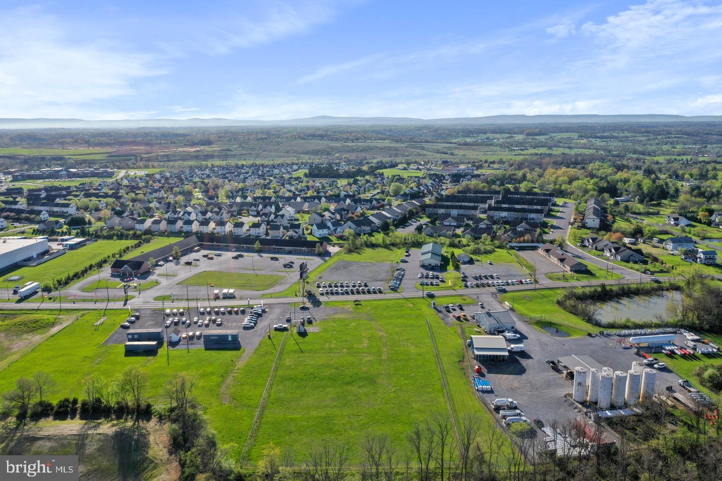 5029 WILLIAMSPORT PIKE