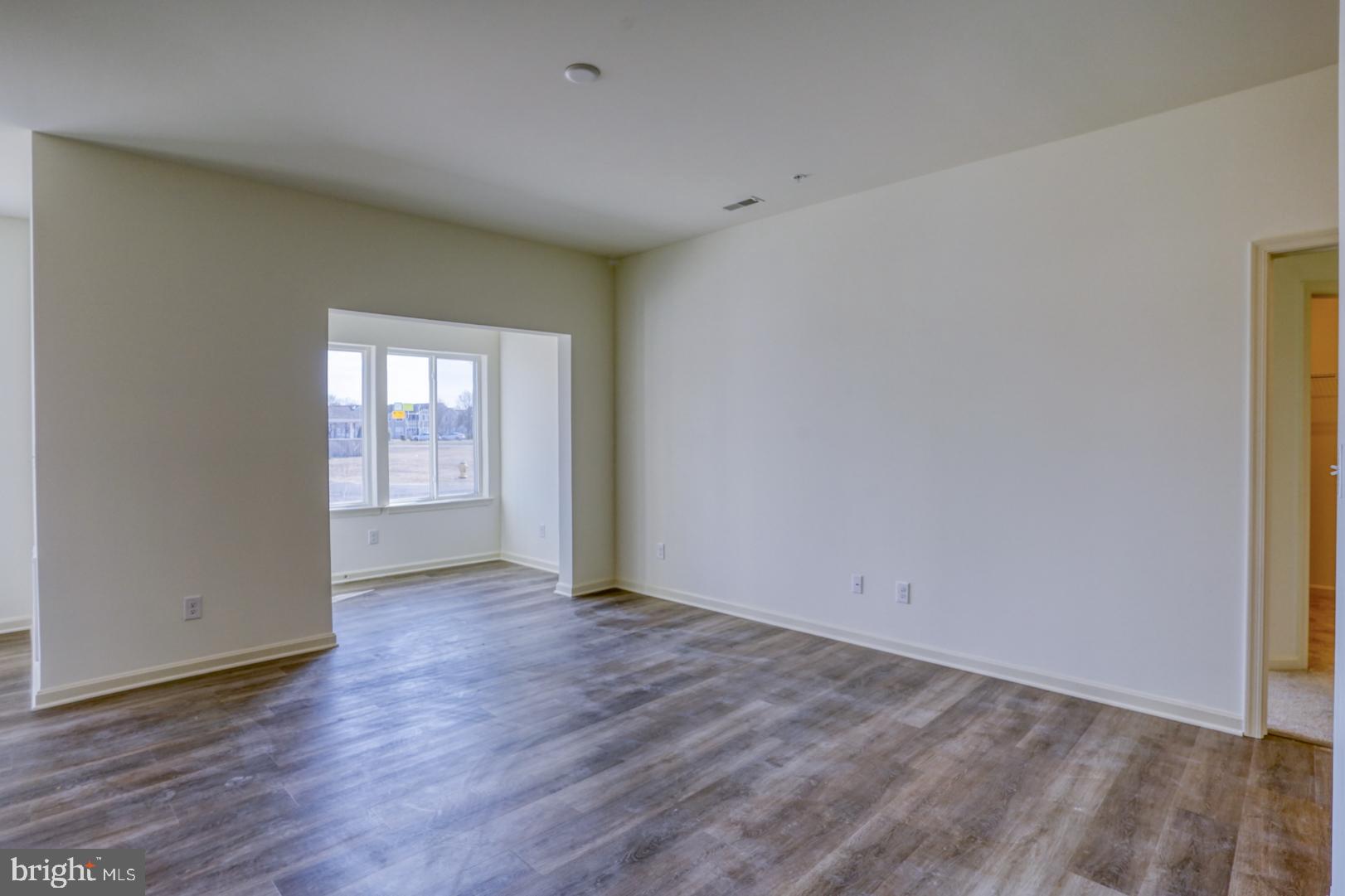 HEARTHSTONE MANOR - Residential