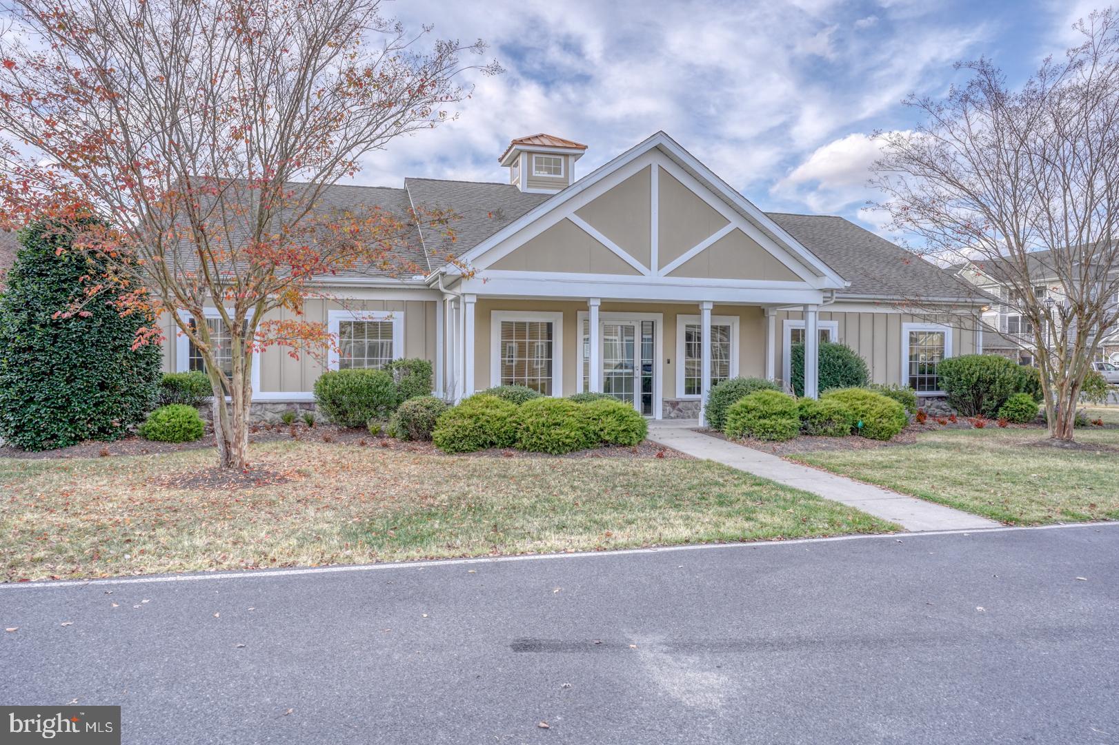 HEARTHSTONE MANOR - Residential