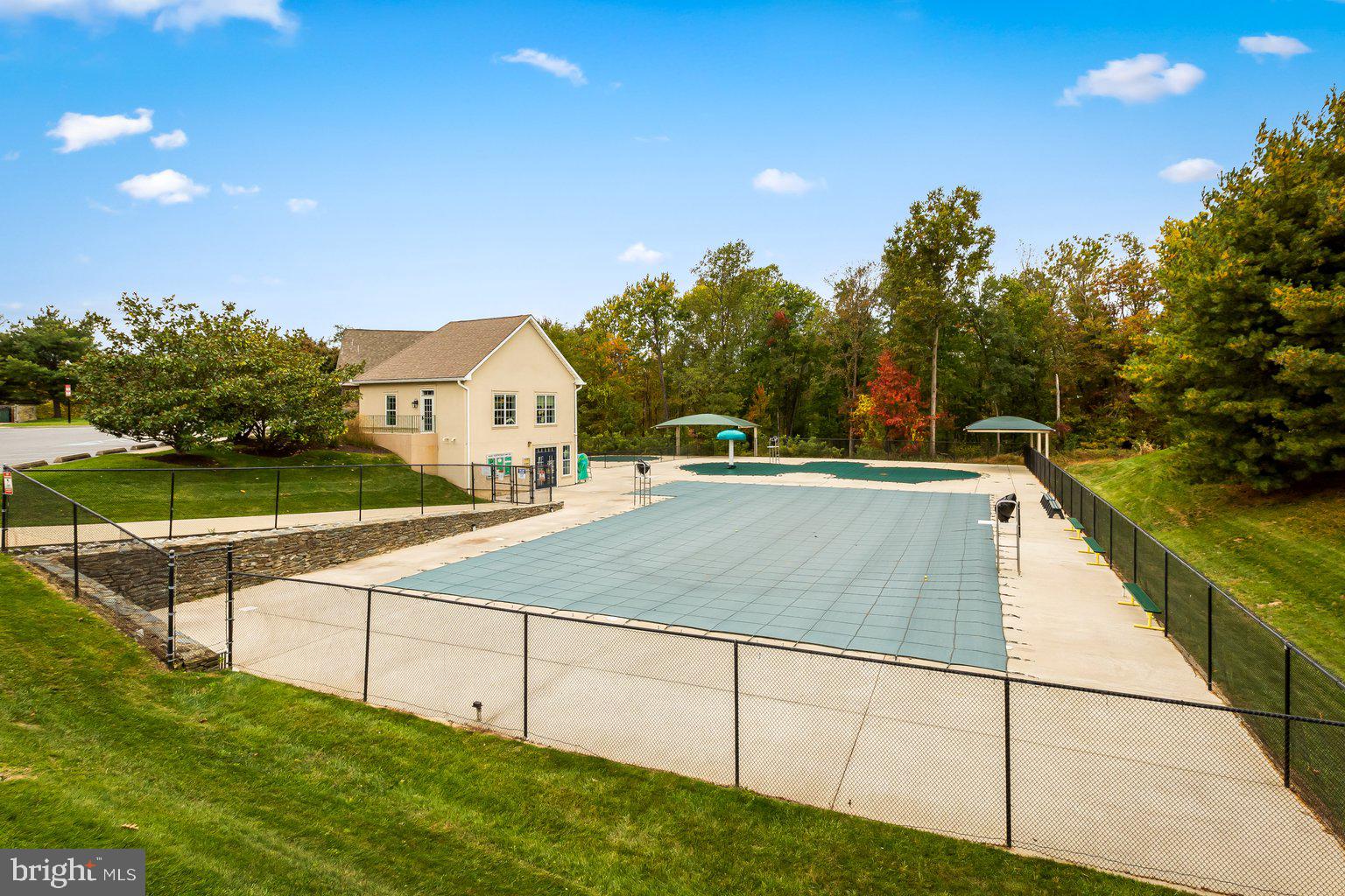 WAVERLY WOODS - Residential