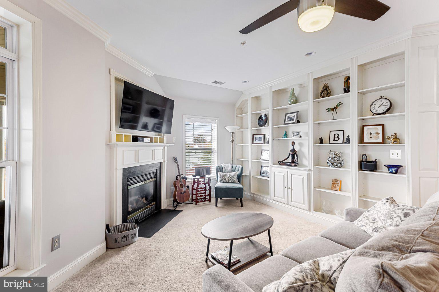 WAVERLY WOODS - Residential