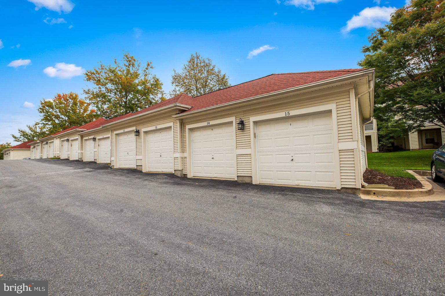 WAVERLY WOODS - Residential