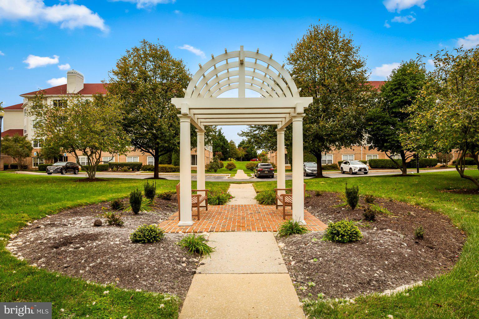 WAVERLY WOODS - Residential