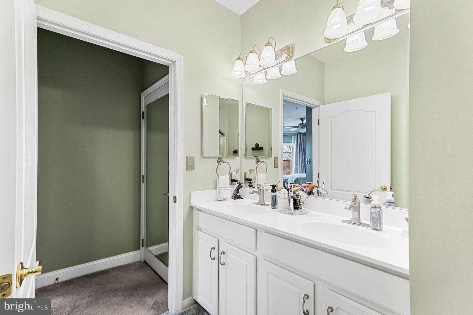 WAVERLY WOODS - Residential