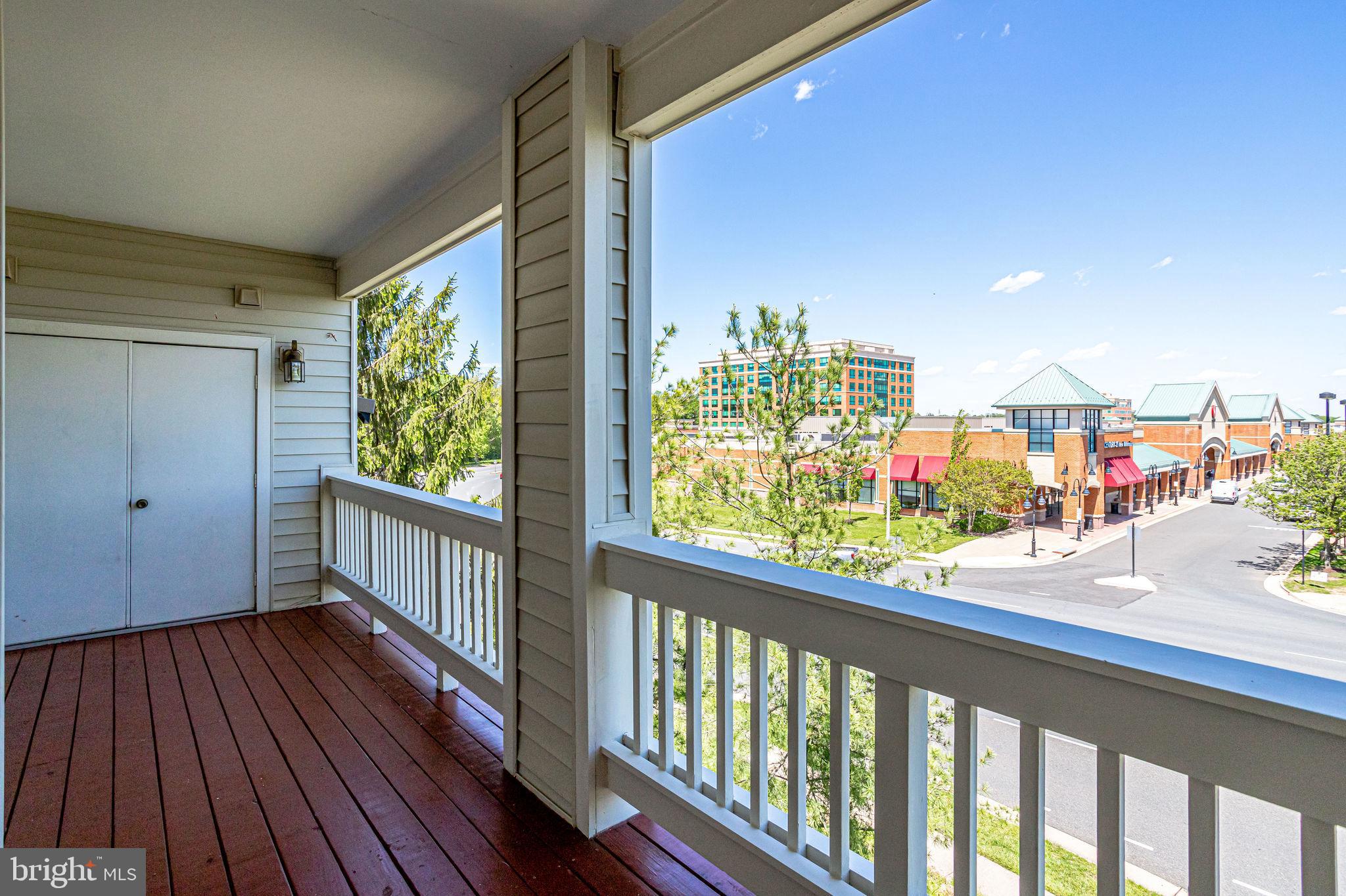 ETON SQUARE - Residential