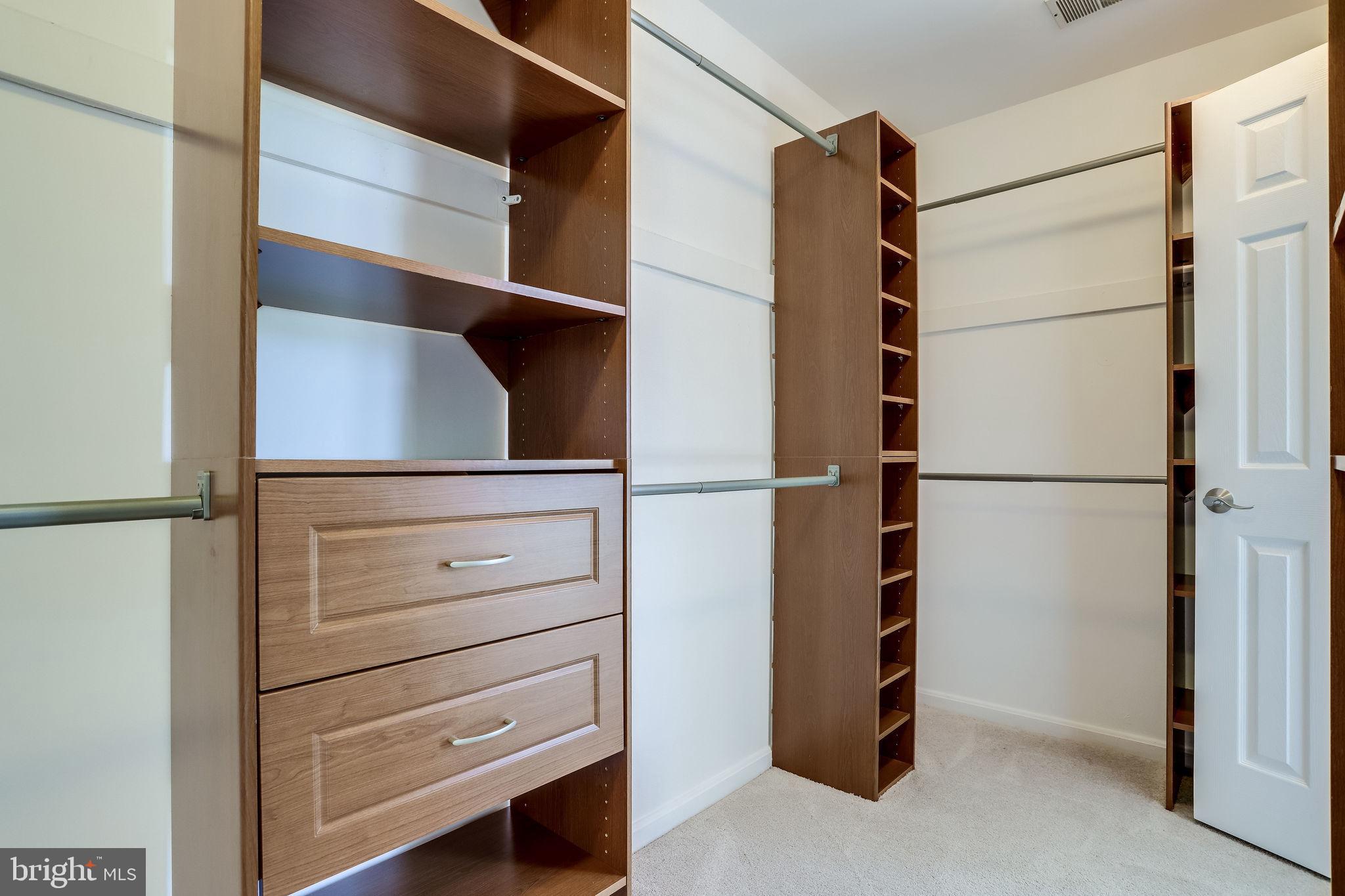 ETON SQUARE - Residential