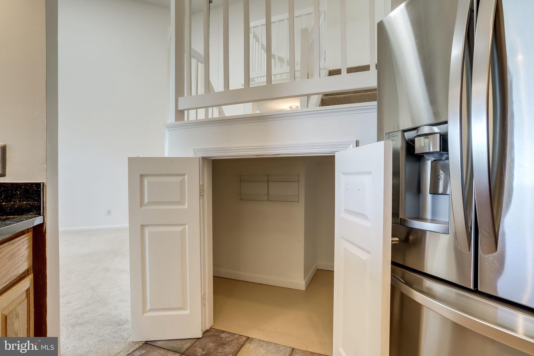 ETON SQUARE - Residential