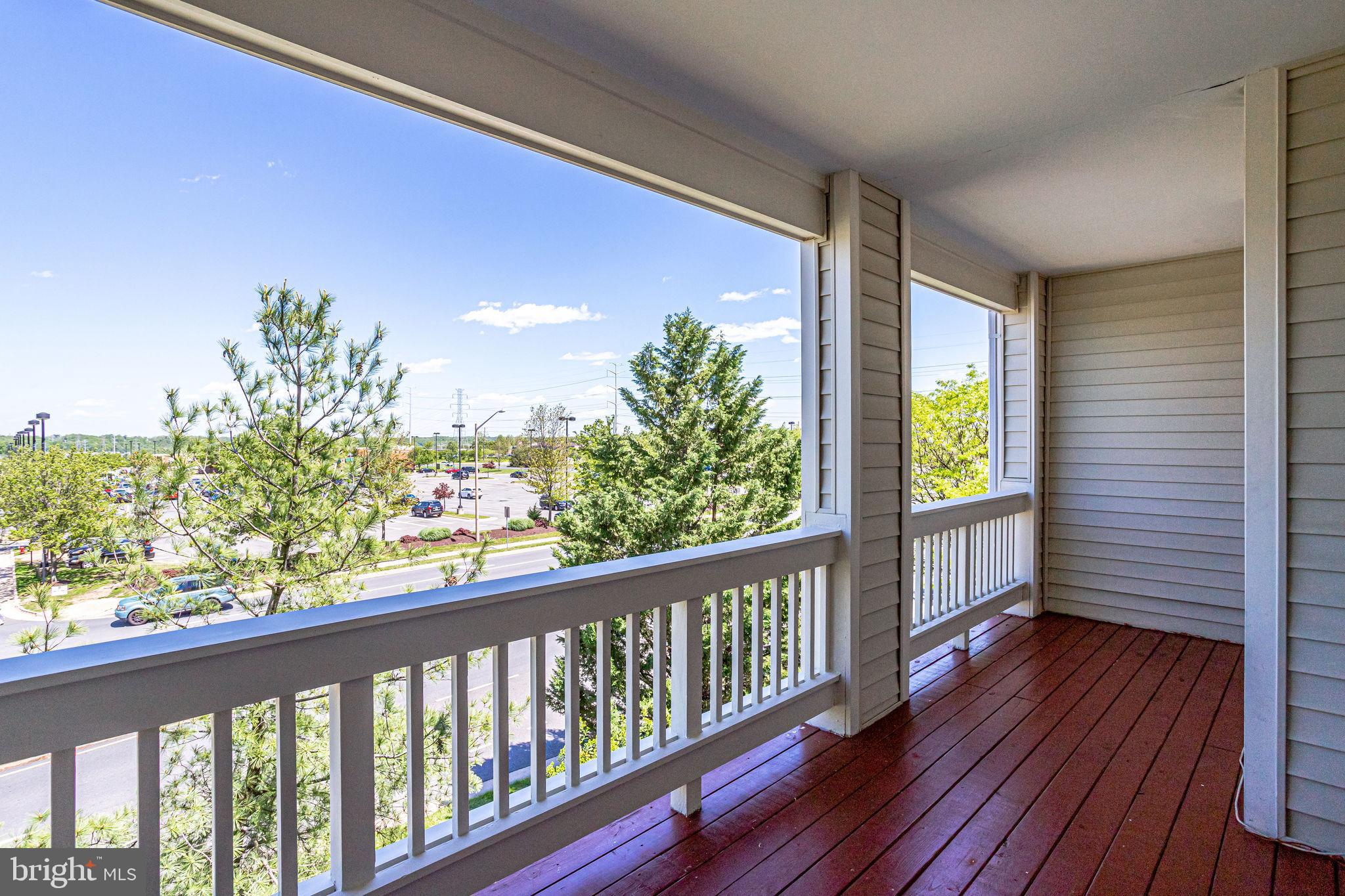 ETON SQUARE - Residential