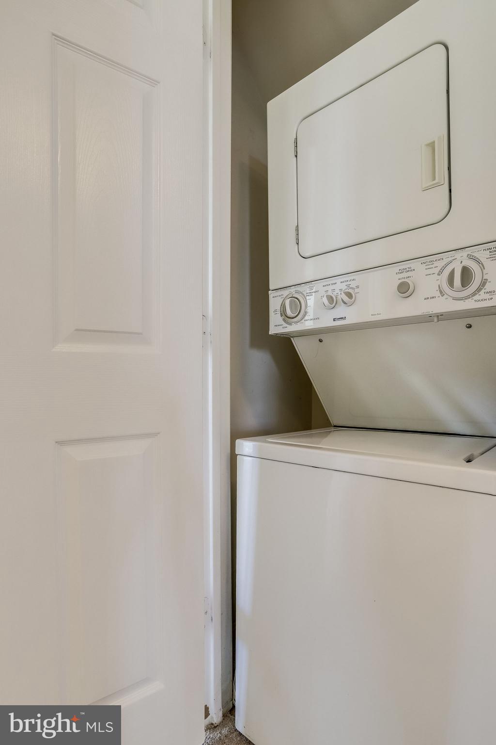 ETON SQUARE - Residential