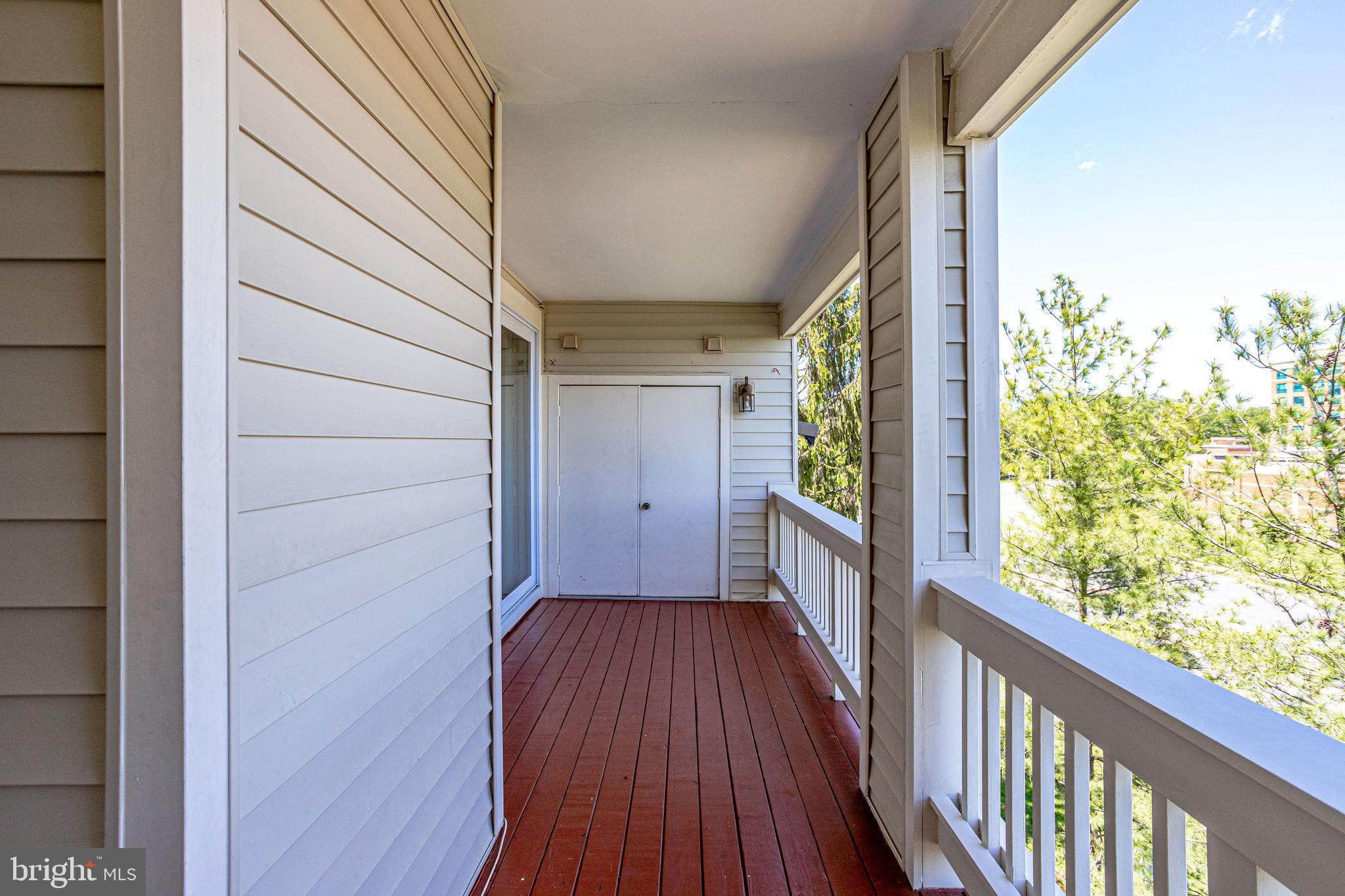 ETON SQUARE - Residential