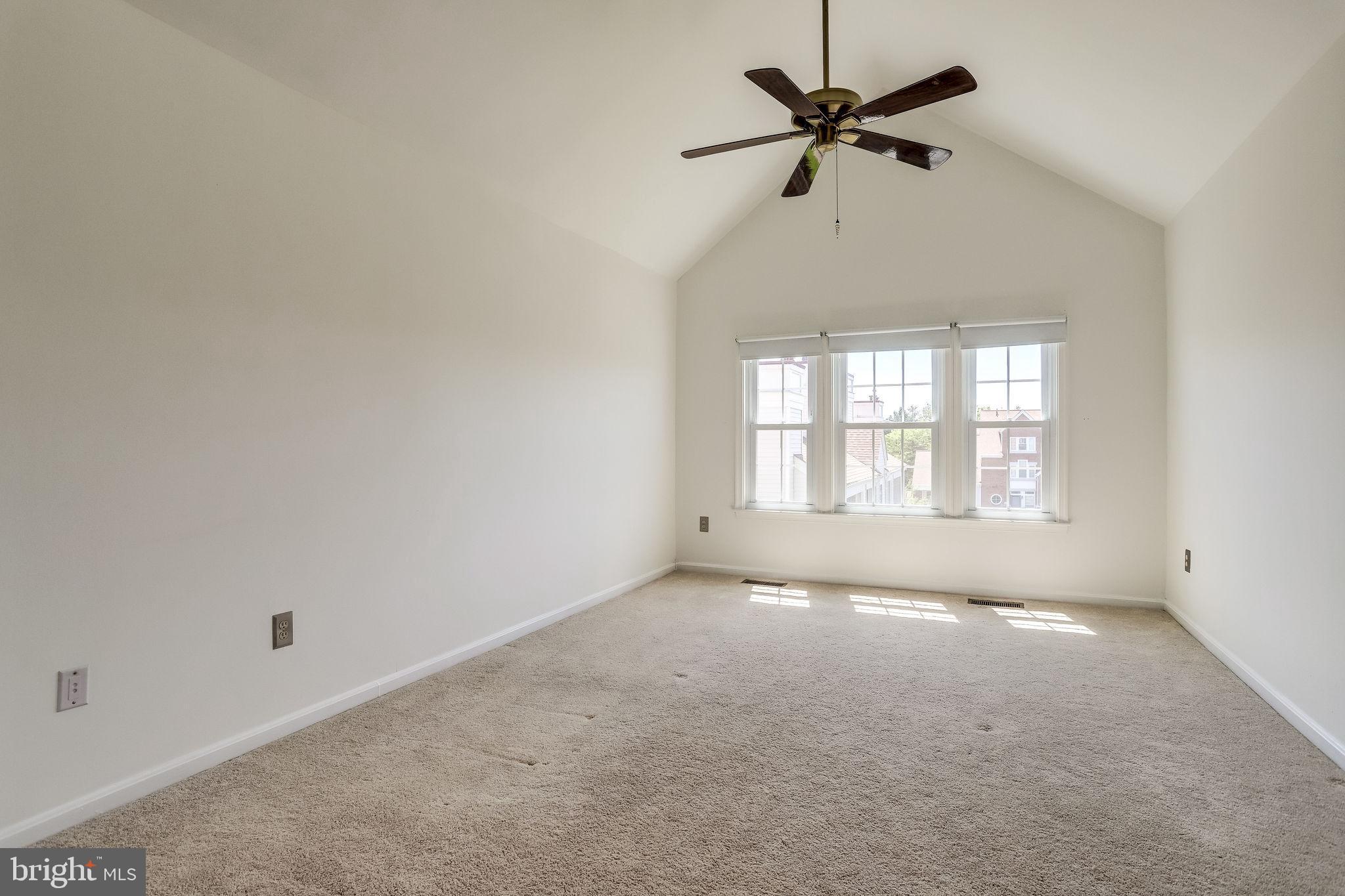 ETON SQUARE - Residential