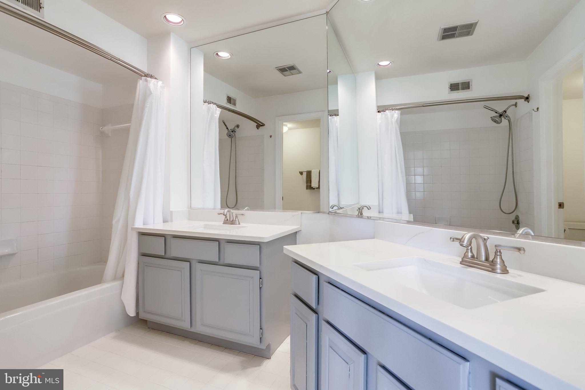 ETON SQUARE - Residential