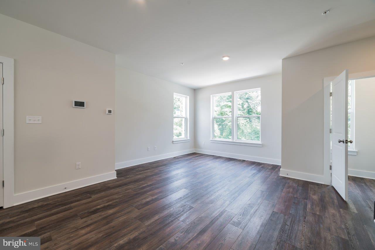 WOODMORE OVERLOOK - Residential