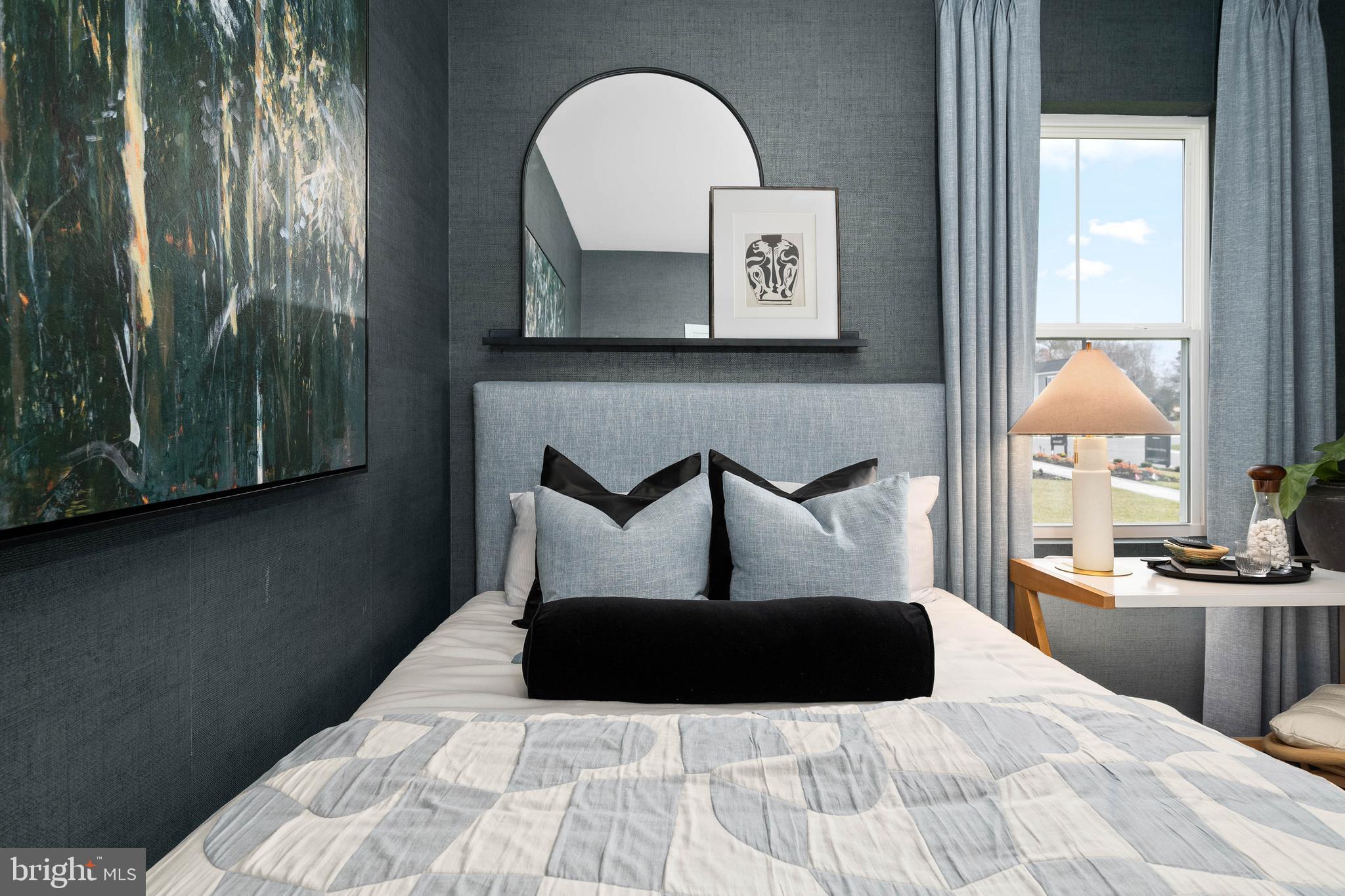 PELICAN POINT - Residential