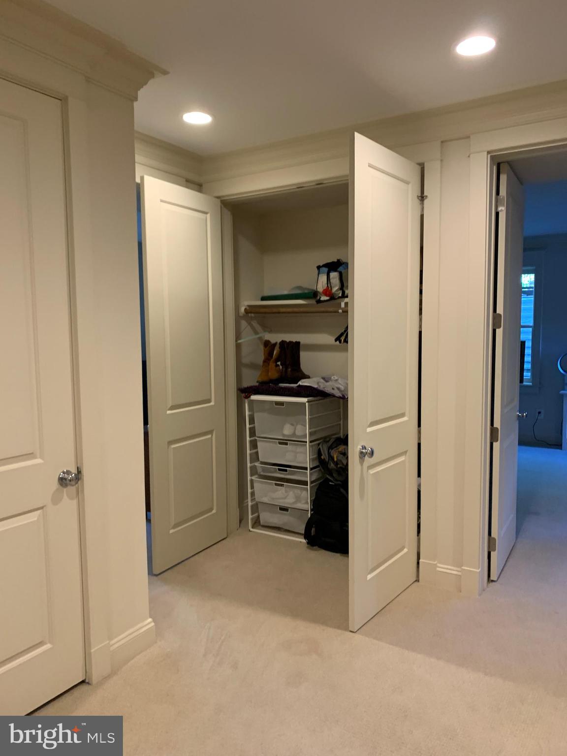 BRADDOCK HEIGHTS - Residential