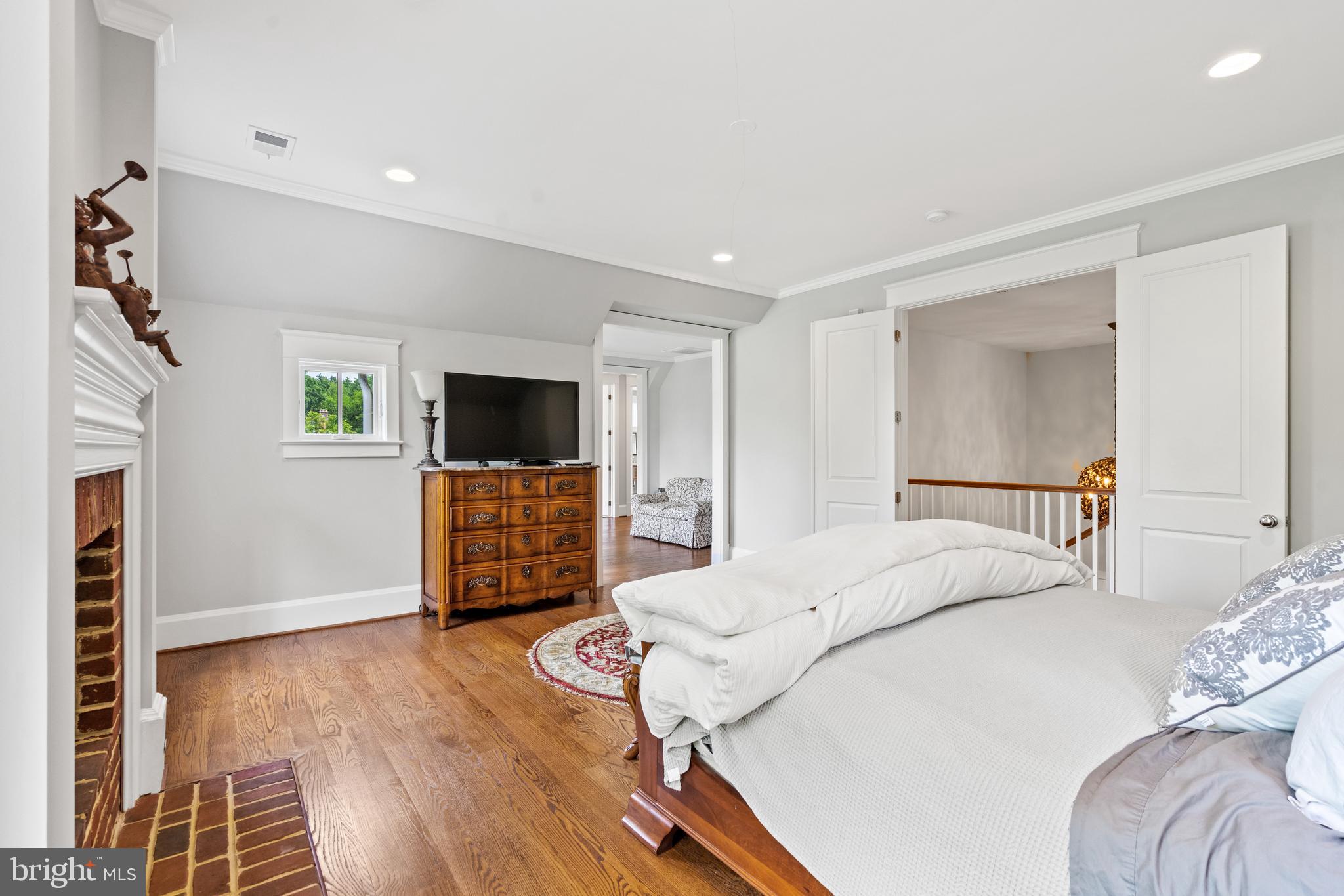 BRADDOCK HEIGHTS - Residential