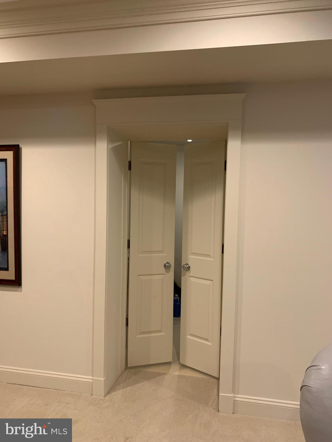 BRADDOCK HEIGHTS - Residential