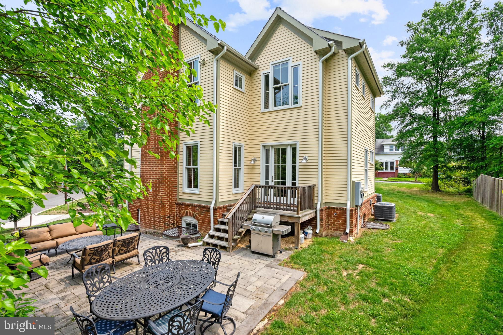 BRADDOCK HEIGHTS - Residential