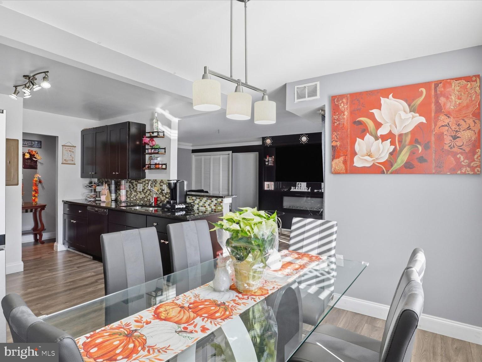 AVALON - Residential