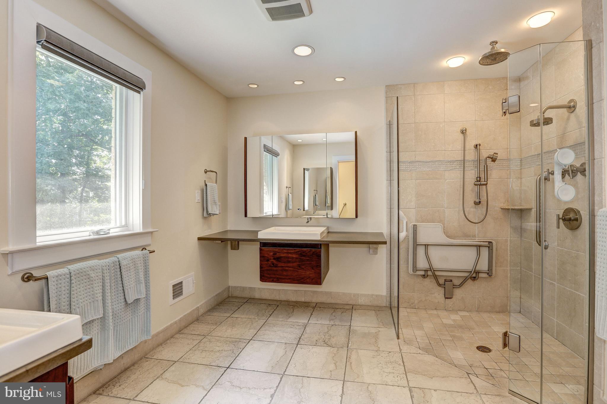 POTOMAC VILLAGE - Residential