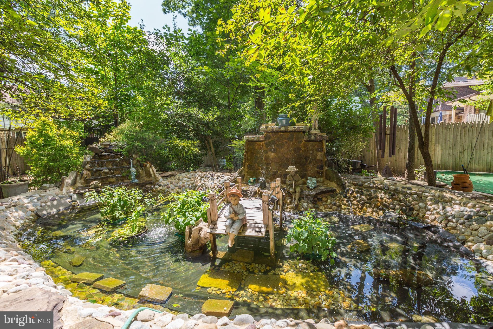 POTOMAC VILLAGE - Residential