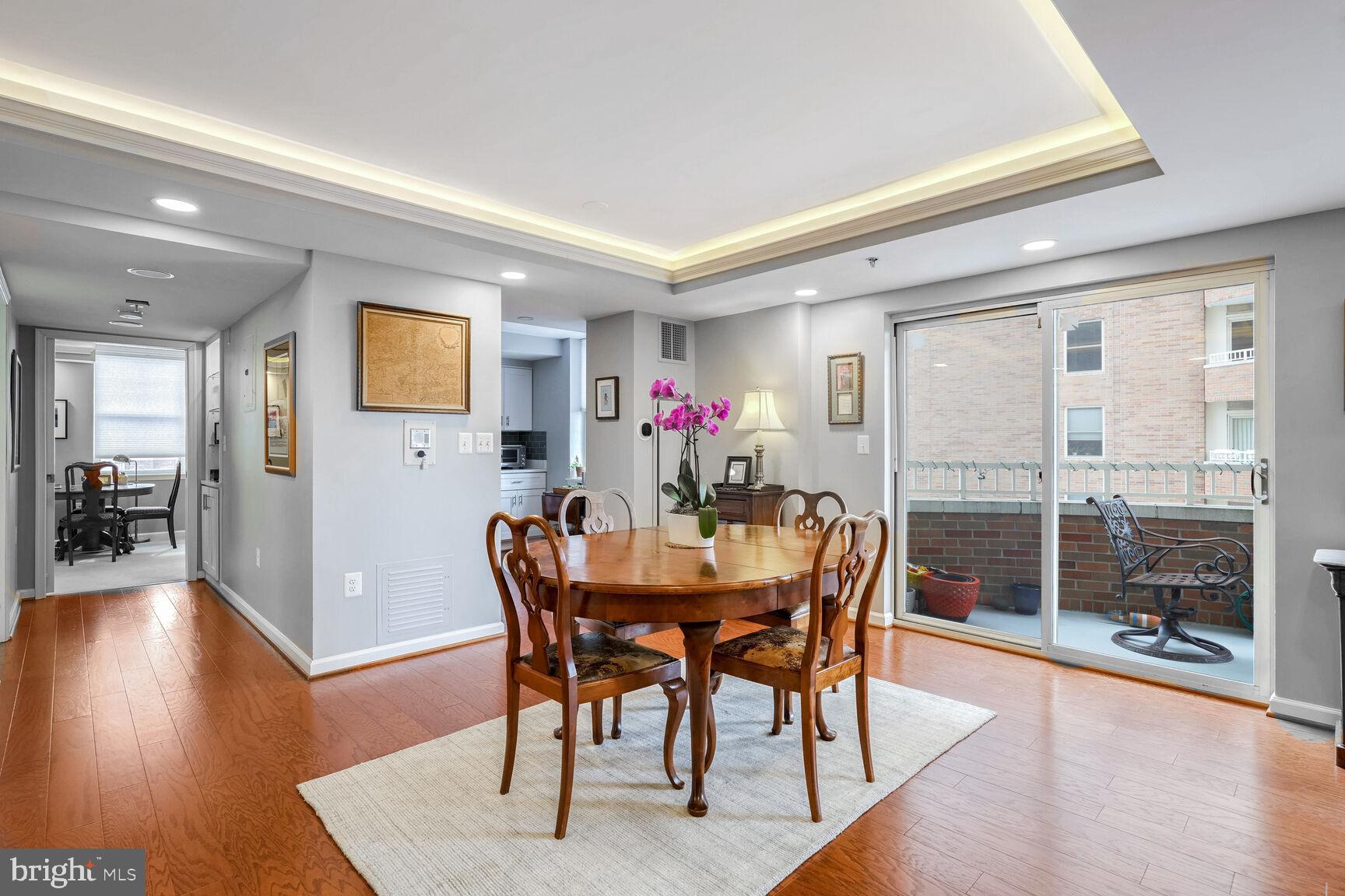 900 N TAYLOR STREET 1004 & 1006