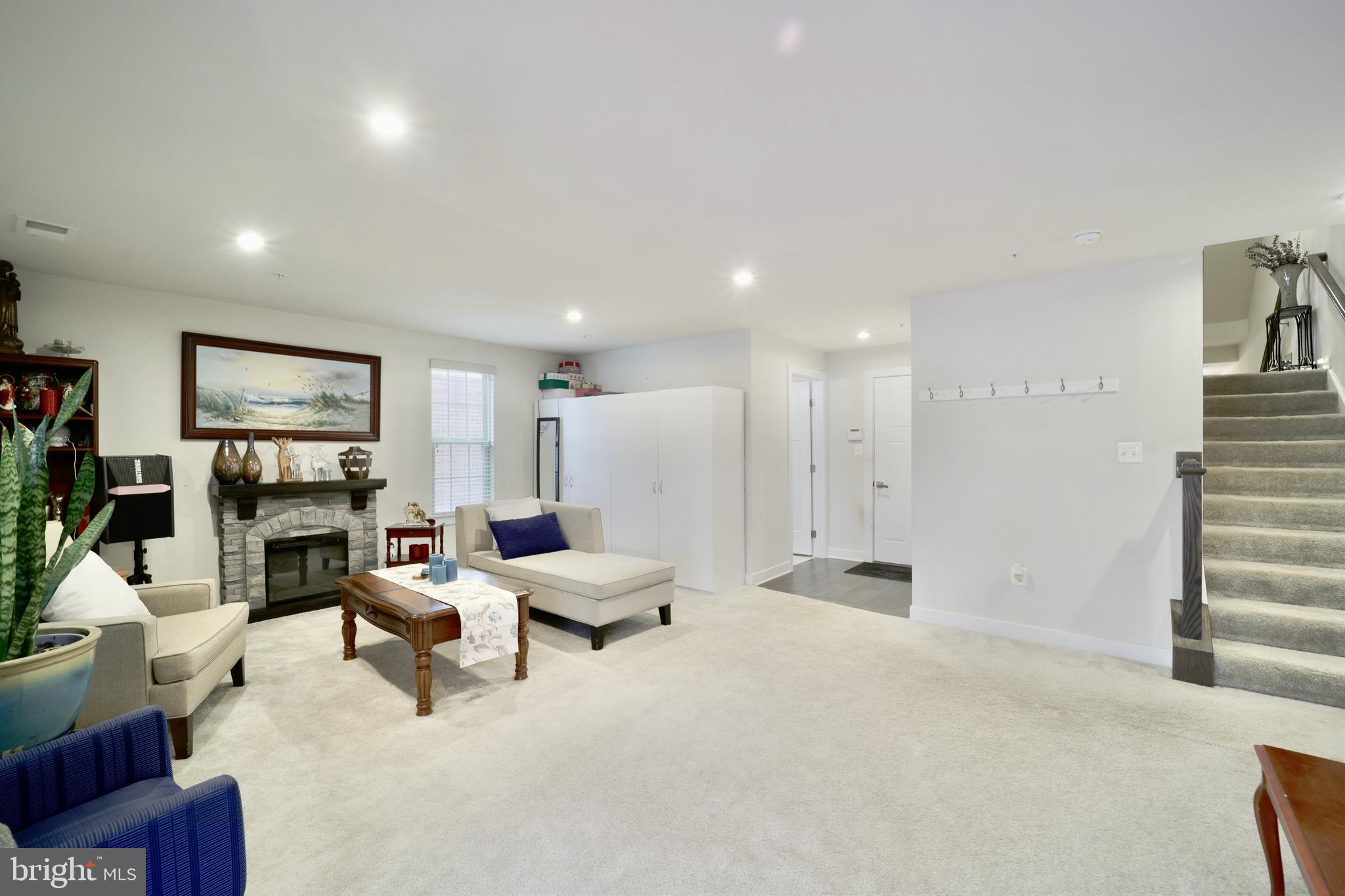 SILVER SPRING - Residential