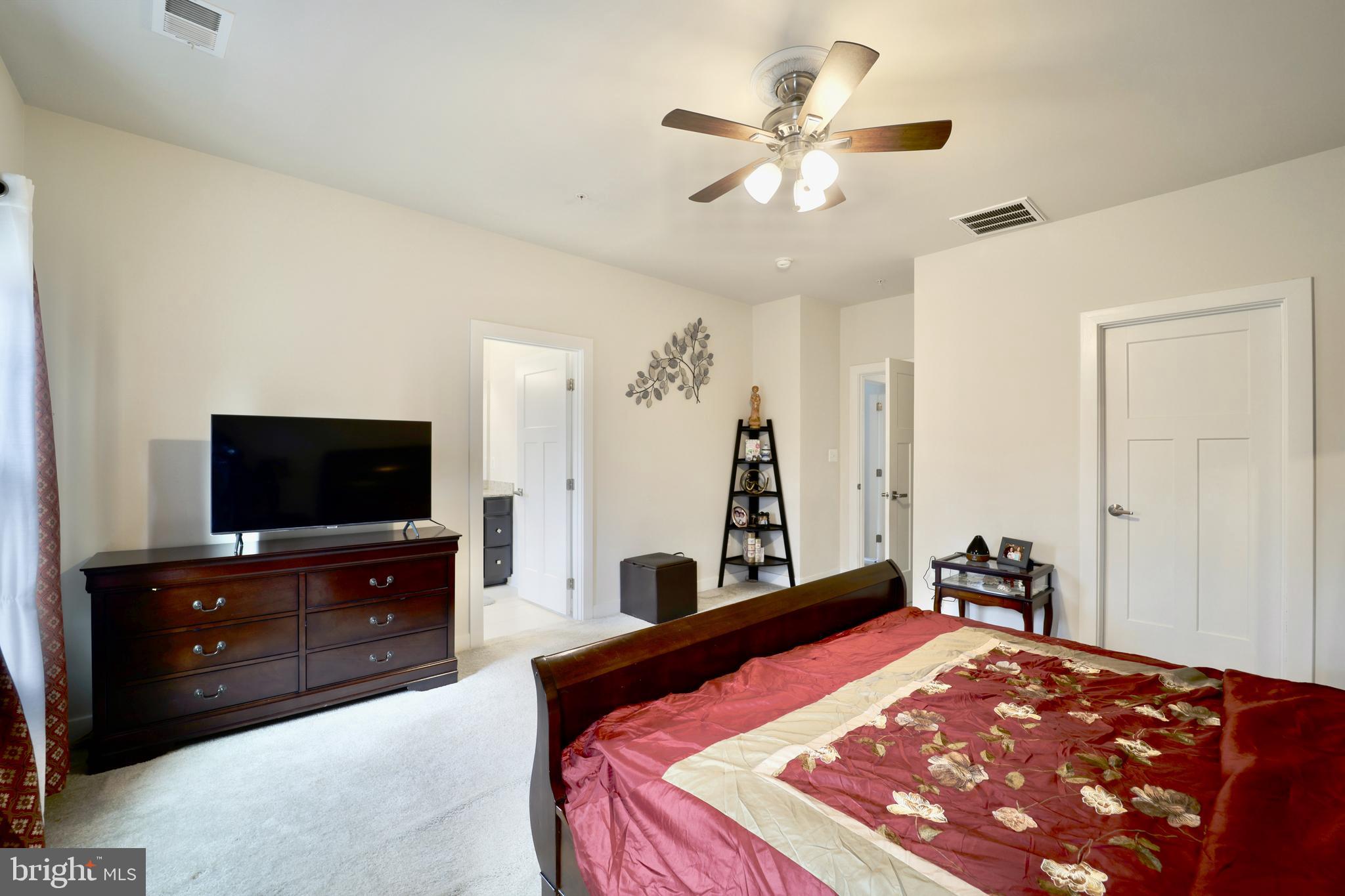 SILVER SPRING - Residential