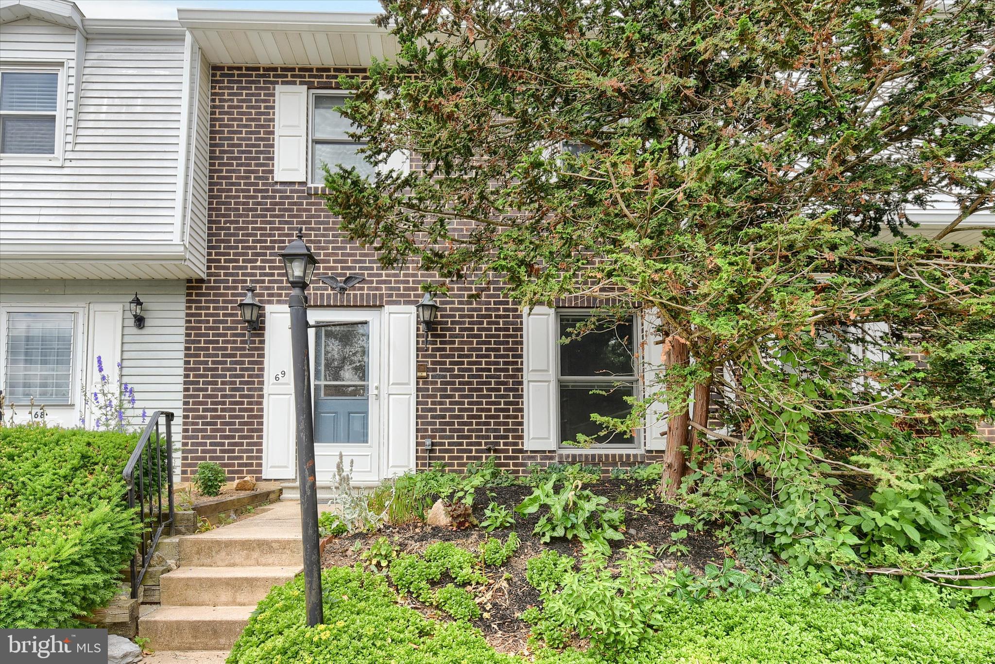 69 DREXEL PLACE