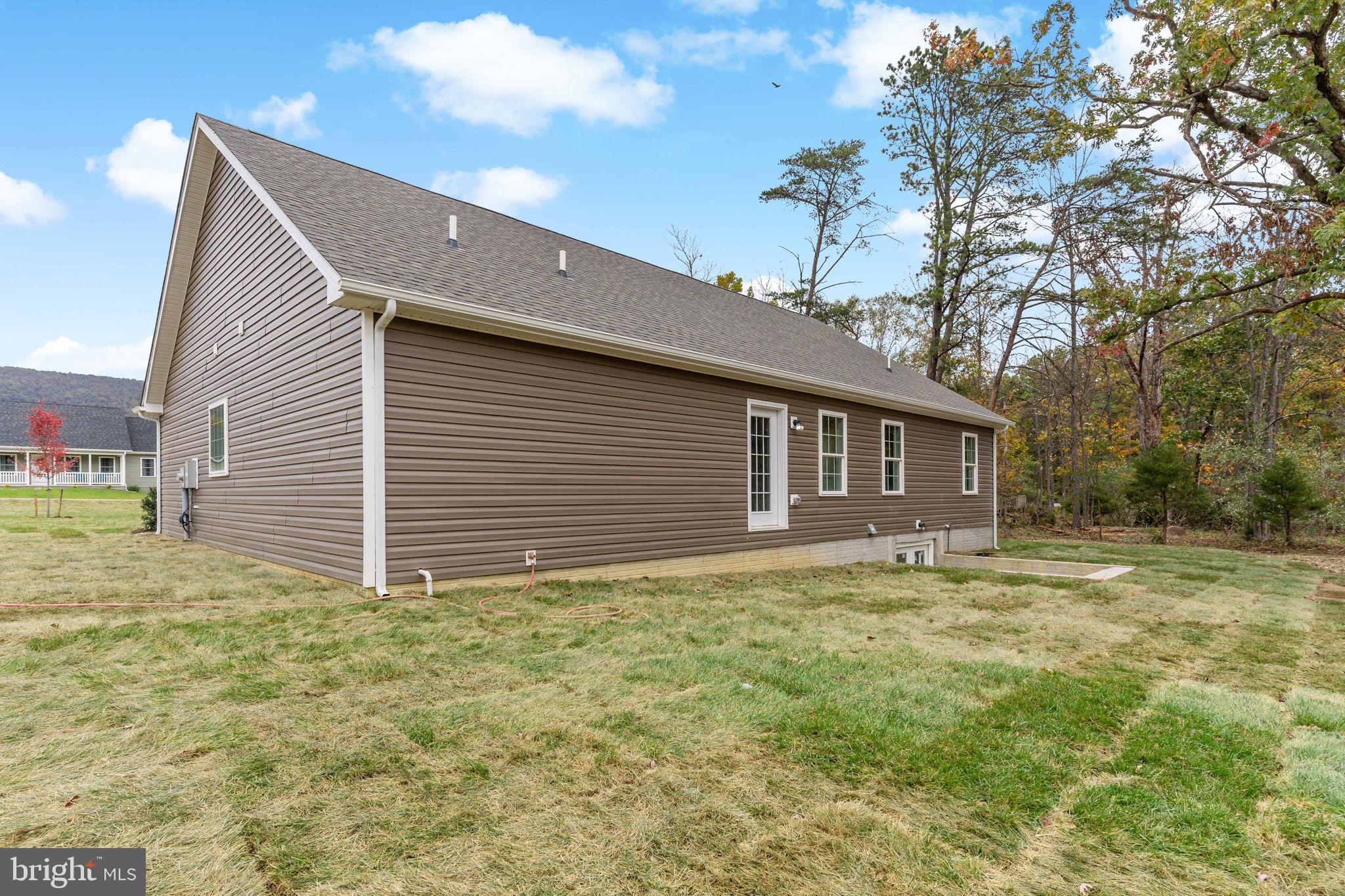 CACAPON SOUTH - Residential