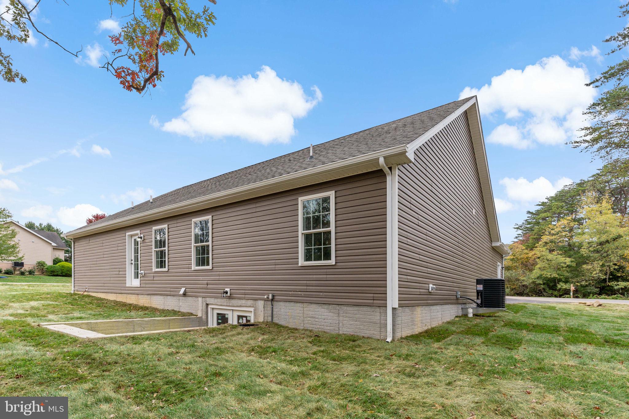 CACAPON SOUTH - Residential