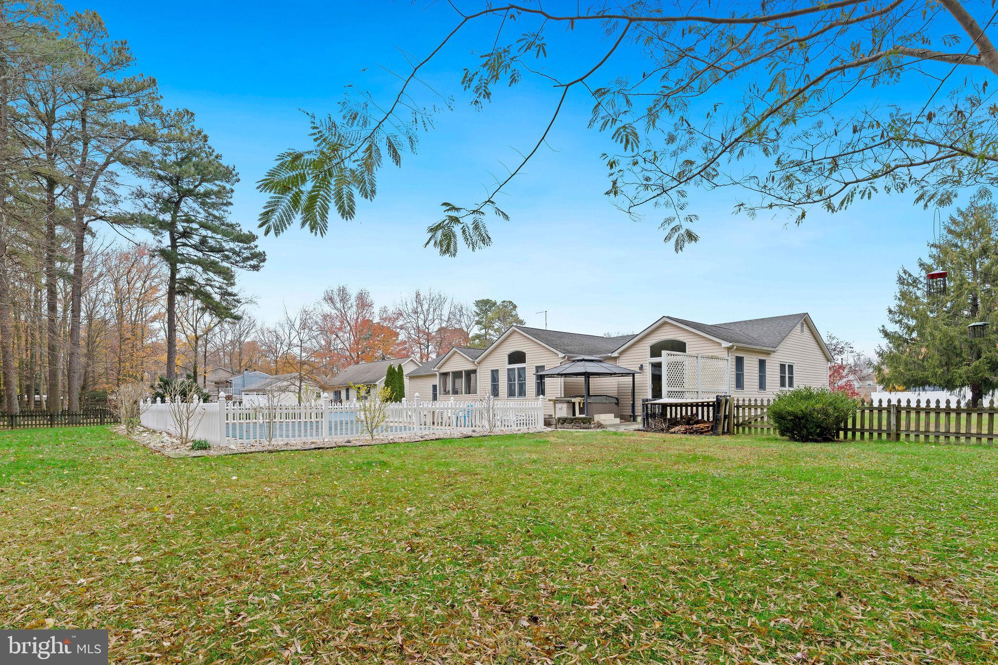 CLOVERFIELDS - Residential