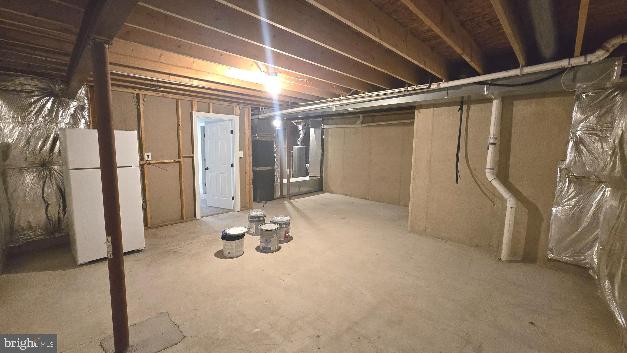 THE VILLAGE OF WASHINGTON TRAIL - Residential