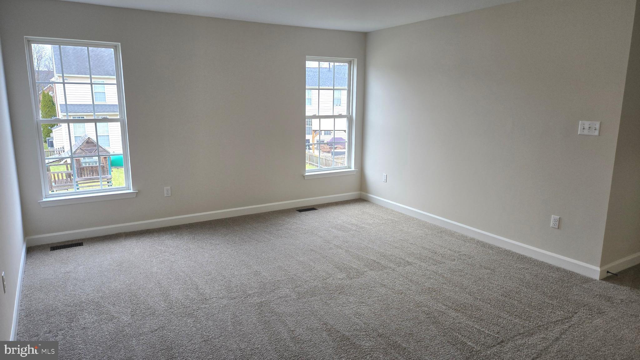 THE VILLAGE OF WASHINGTON TRAIL - Residential