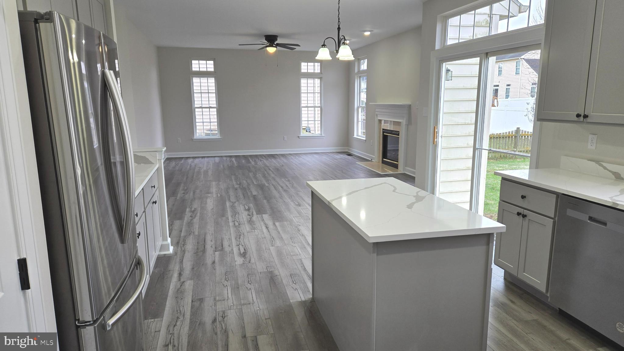 THE VILLAGE OF WASHINGTON TRAIL - Residential