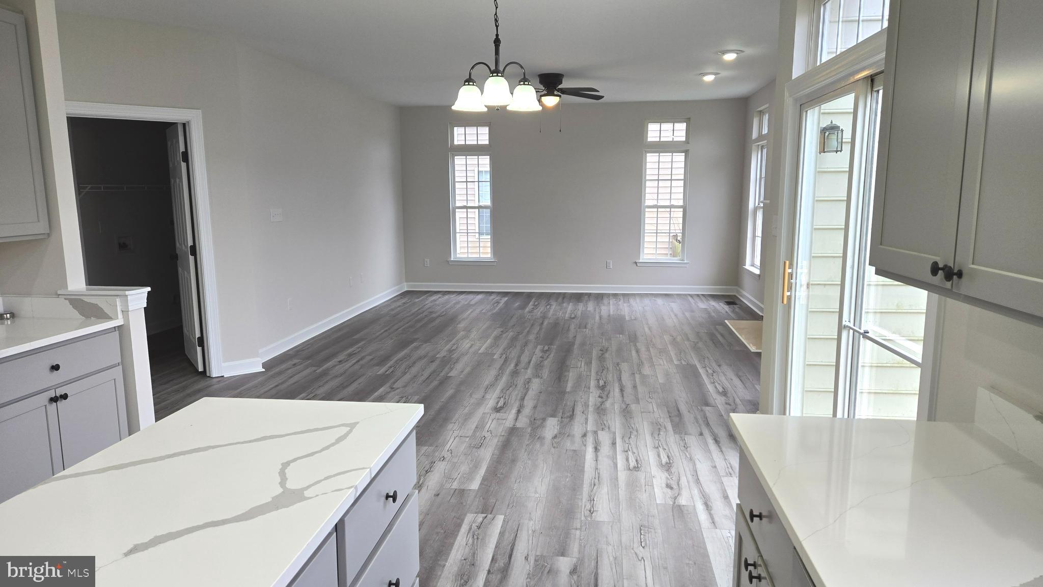 THE VILLAGE OF WASHINGTON TRAIL - Residential