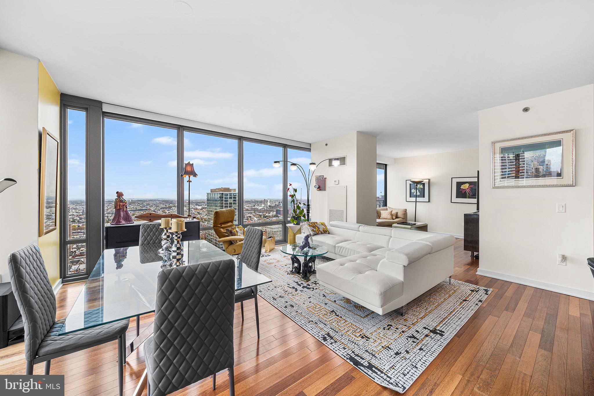 PHILADELPHIA - Residential